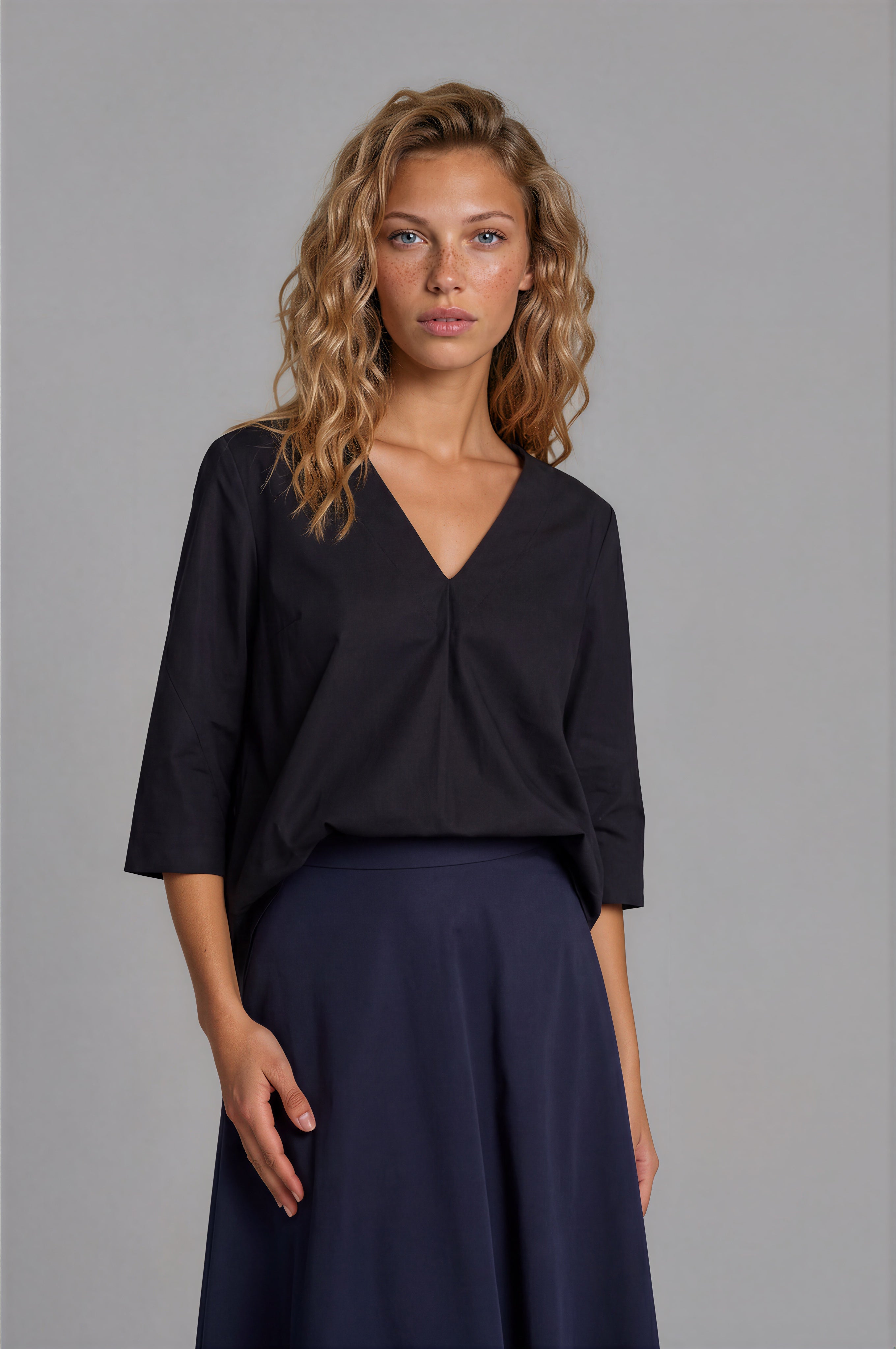 Liviana Conti Blouse V Navy