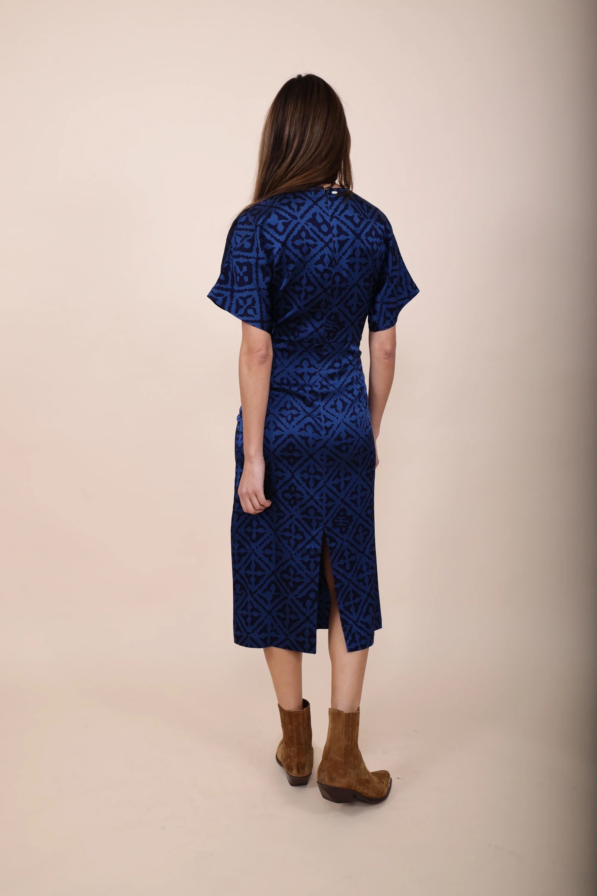 Friendly Hunting Dress Salvus