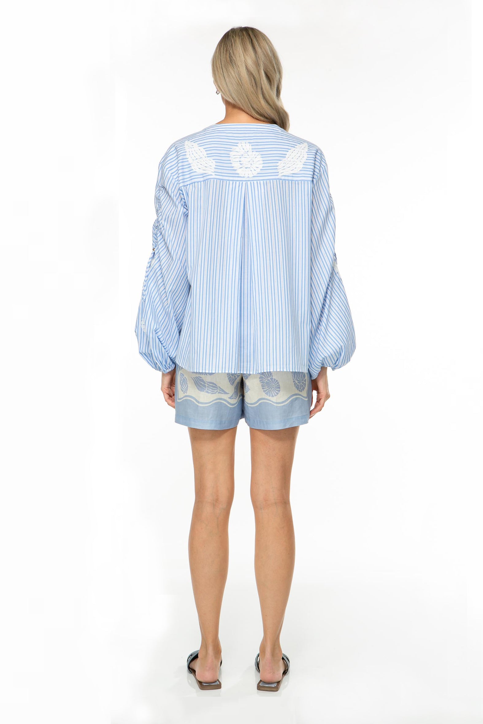 IVI Shorts Fossil Shell Sky