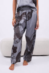 Friendly Hunting Hose Padme Aurora Garden Eden