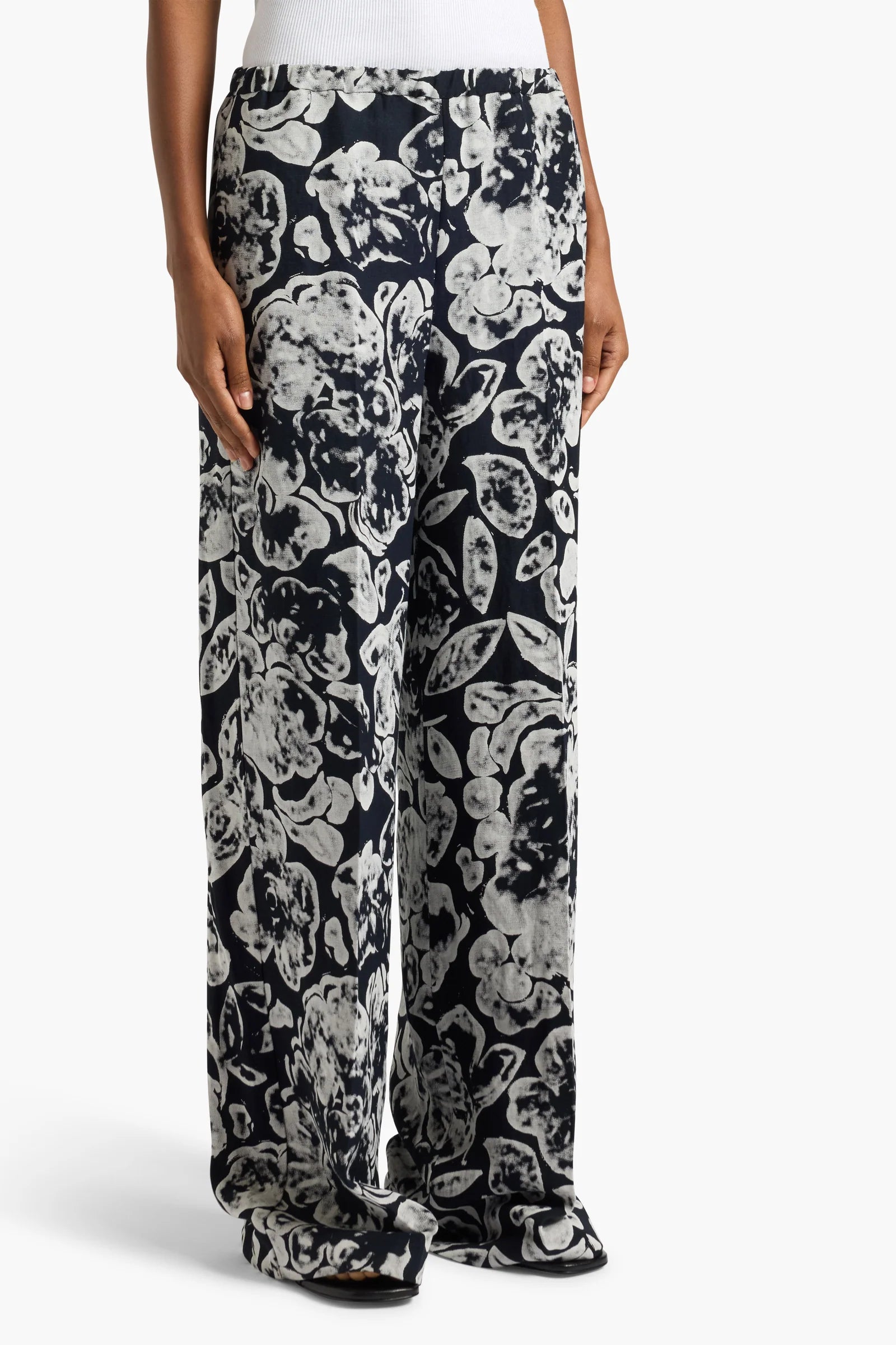 Liviana Conti Hose Roy Flower