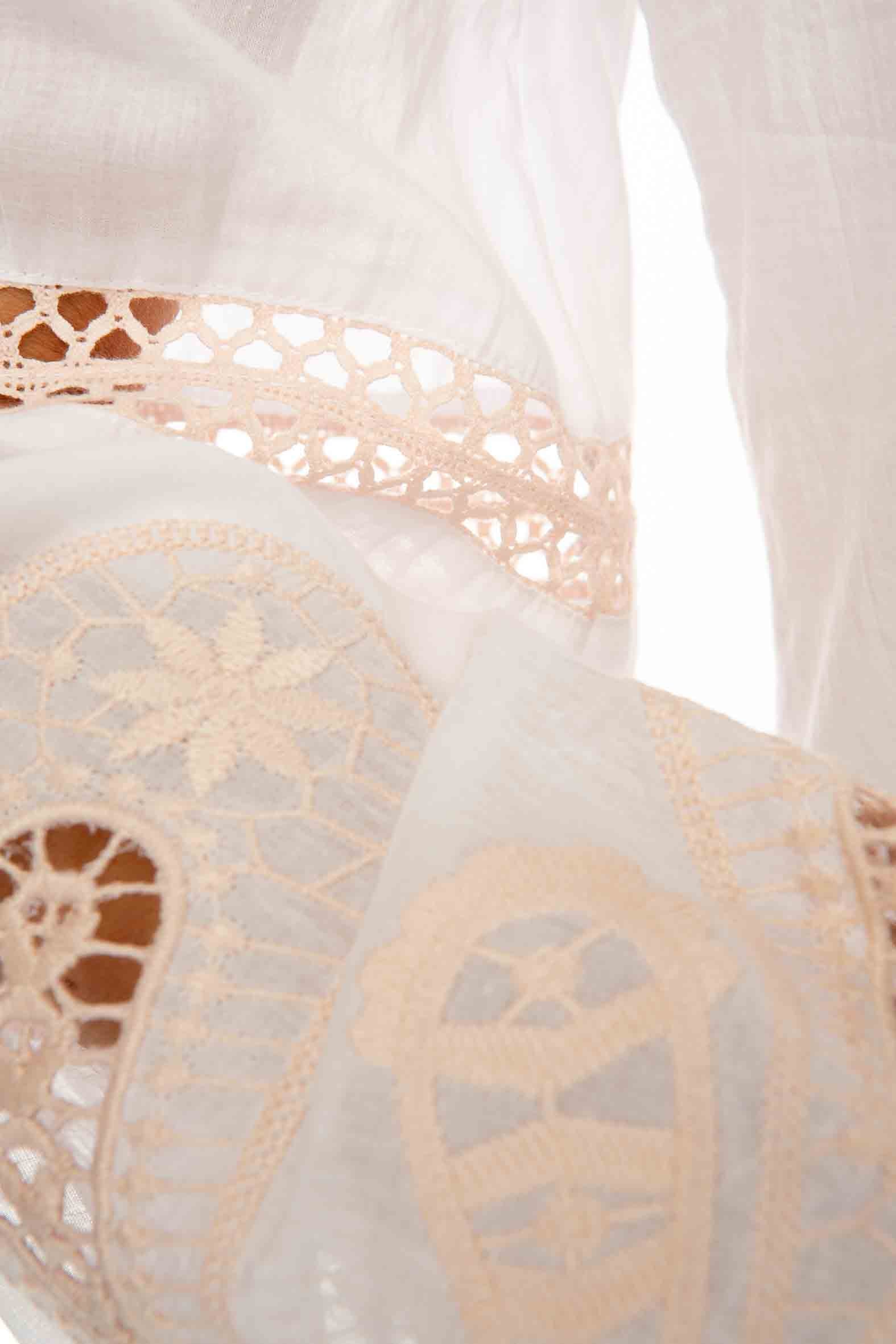 IVI Bluse Embroidery Paisley
