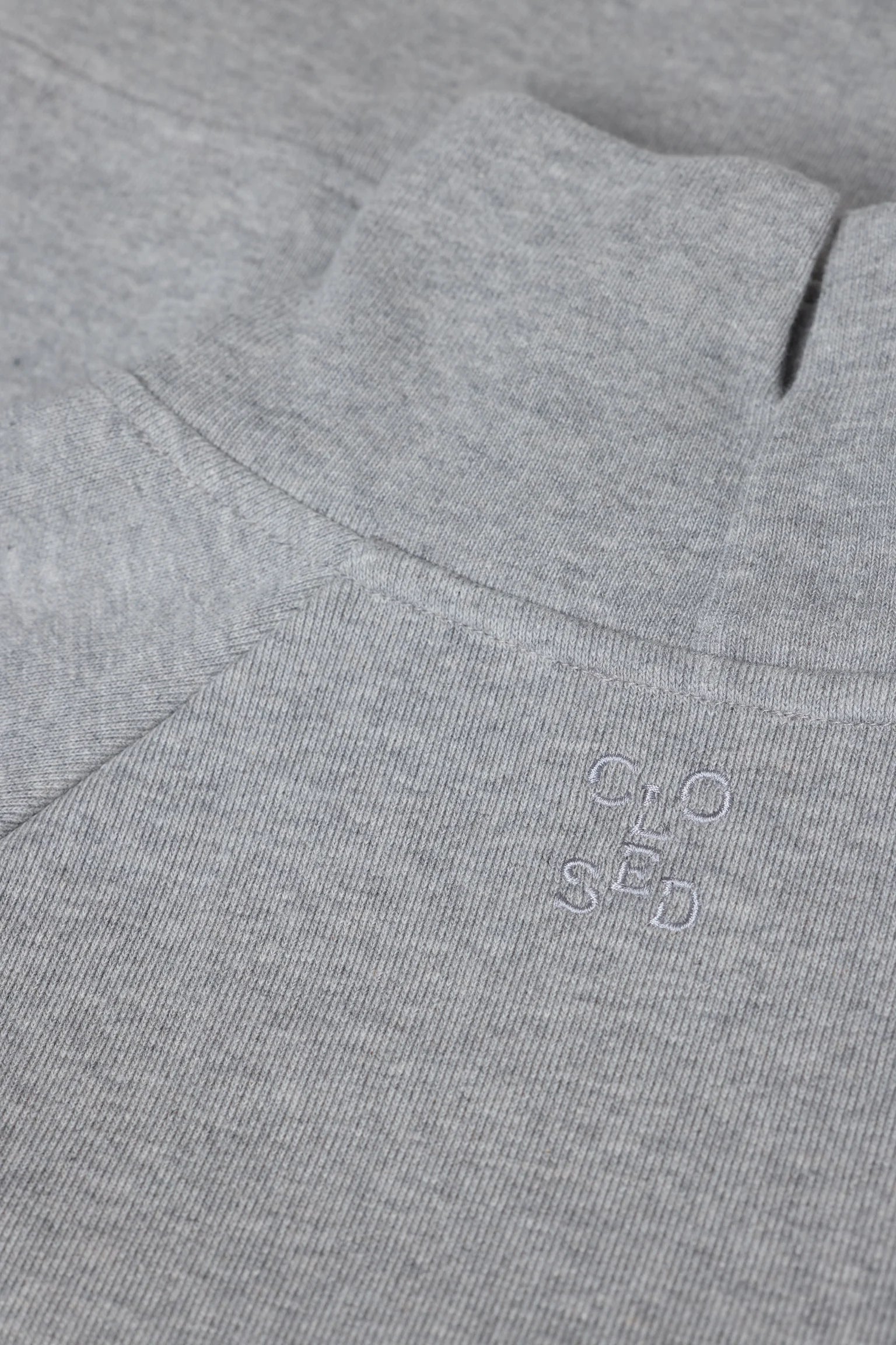 High-neck sweatshirt