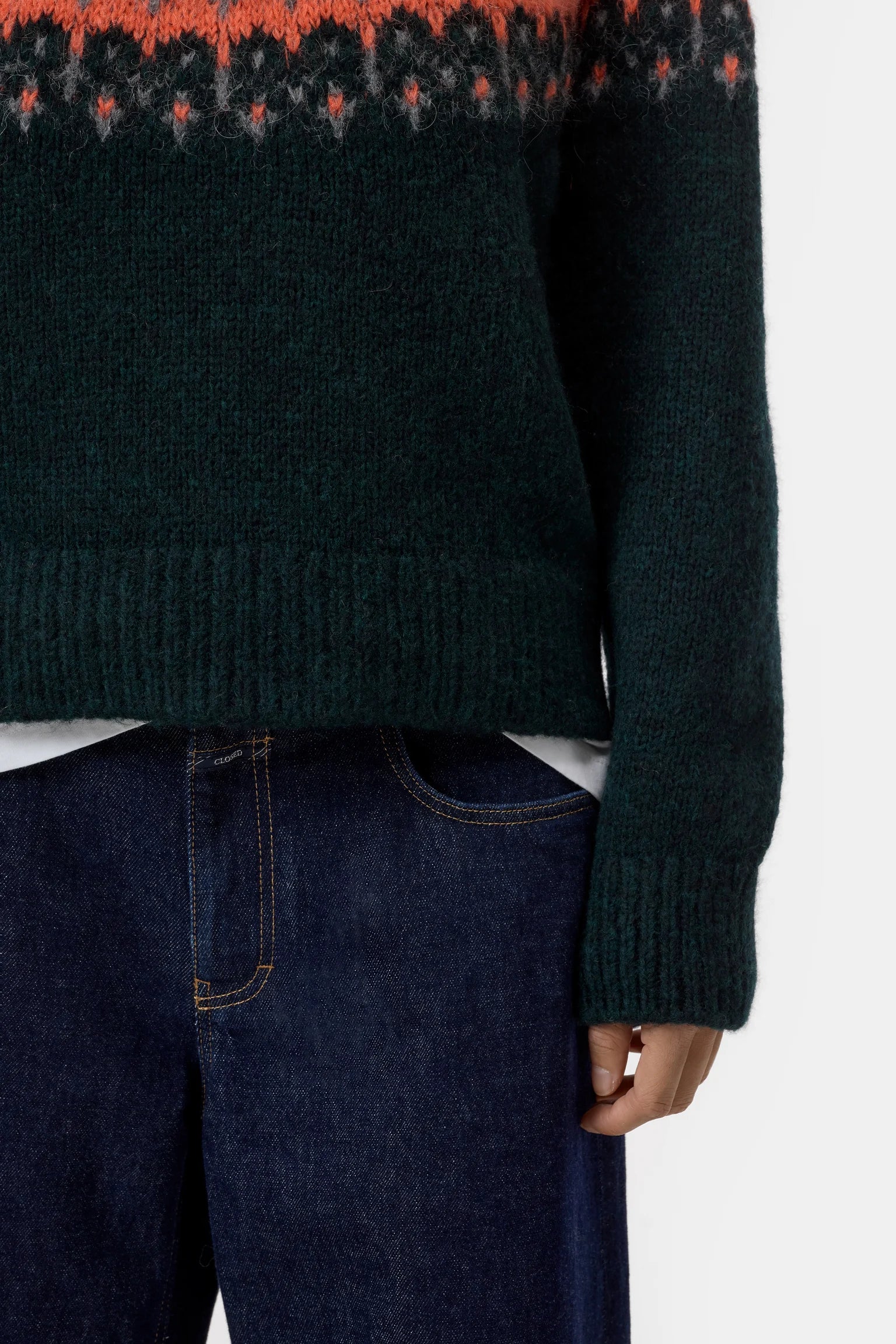Closed Pullover Shadow Green