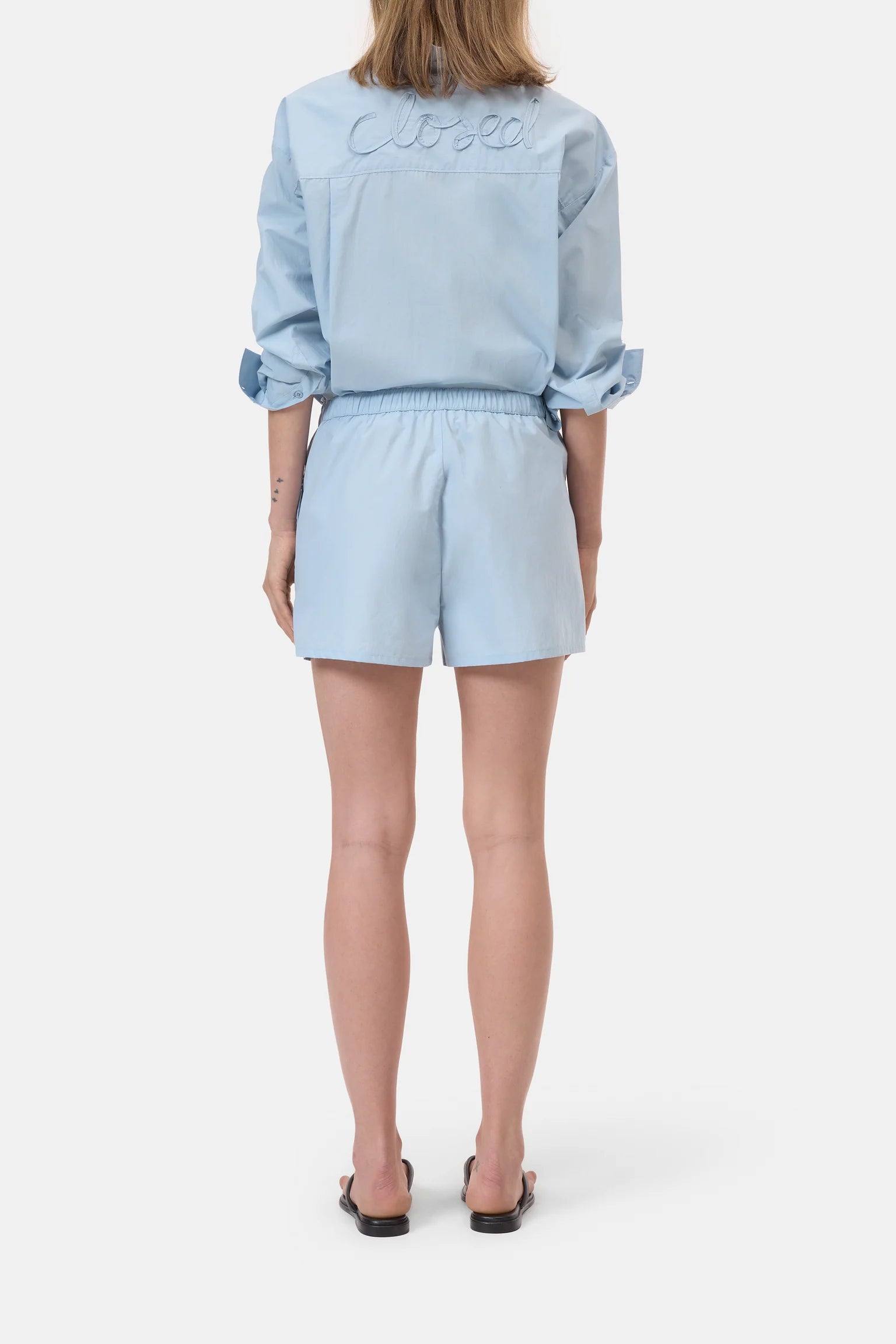 Closed Shorts Dove Blue