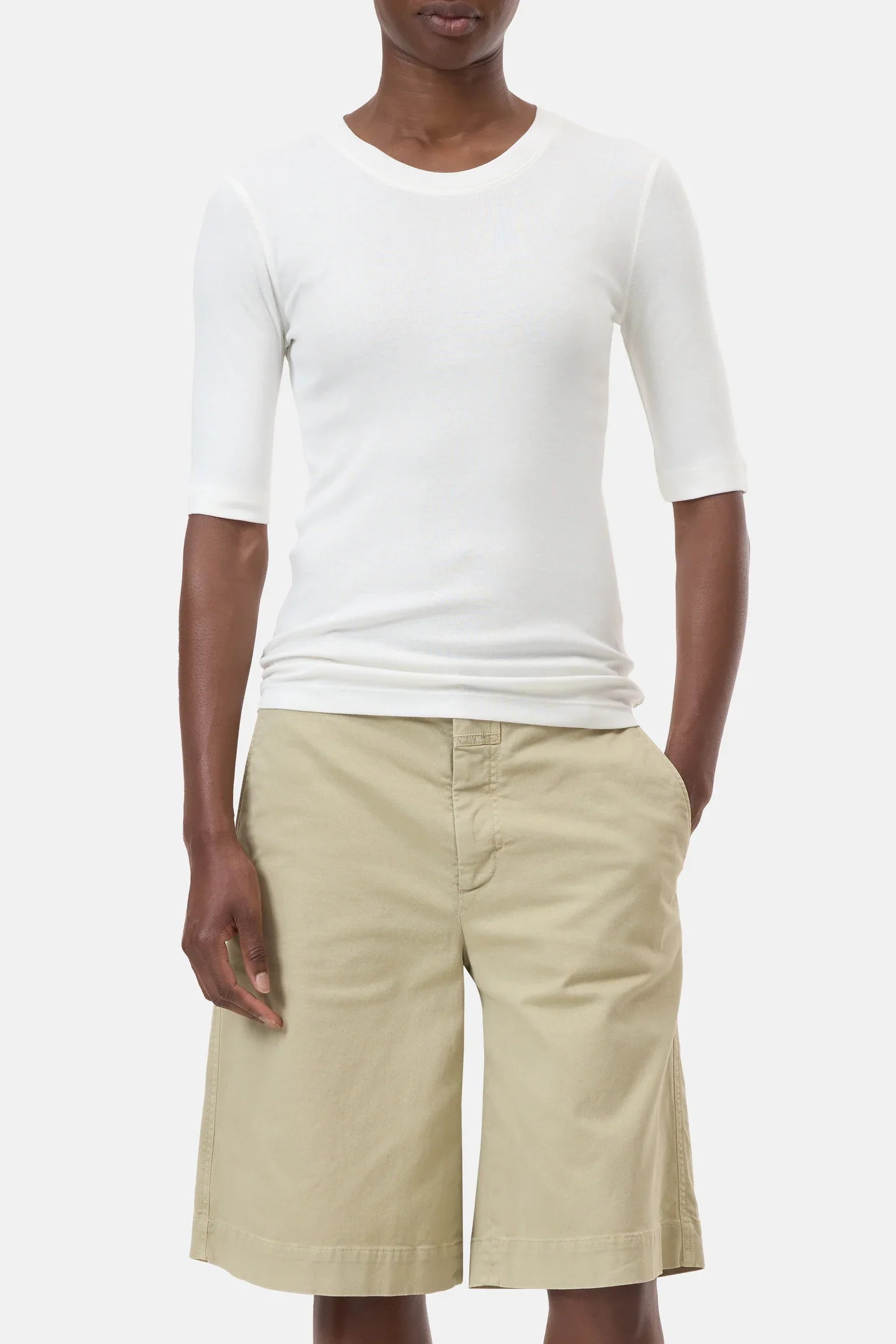 Closed Crewneck Ivory