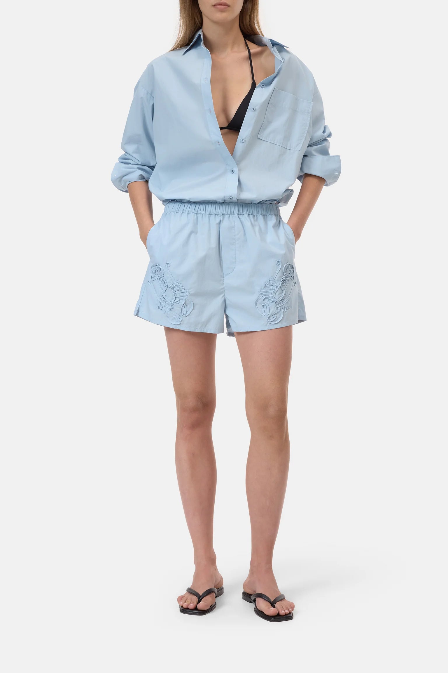 Closed Shorts Dove Blue