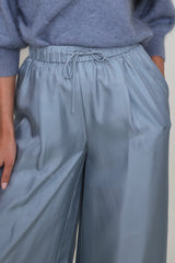 Alcidia Da Veiga Hose Frances Thunder