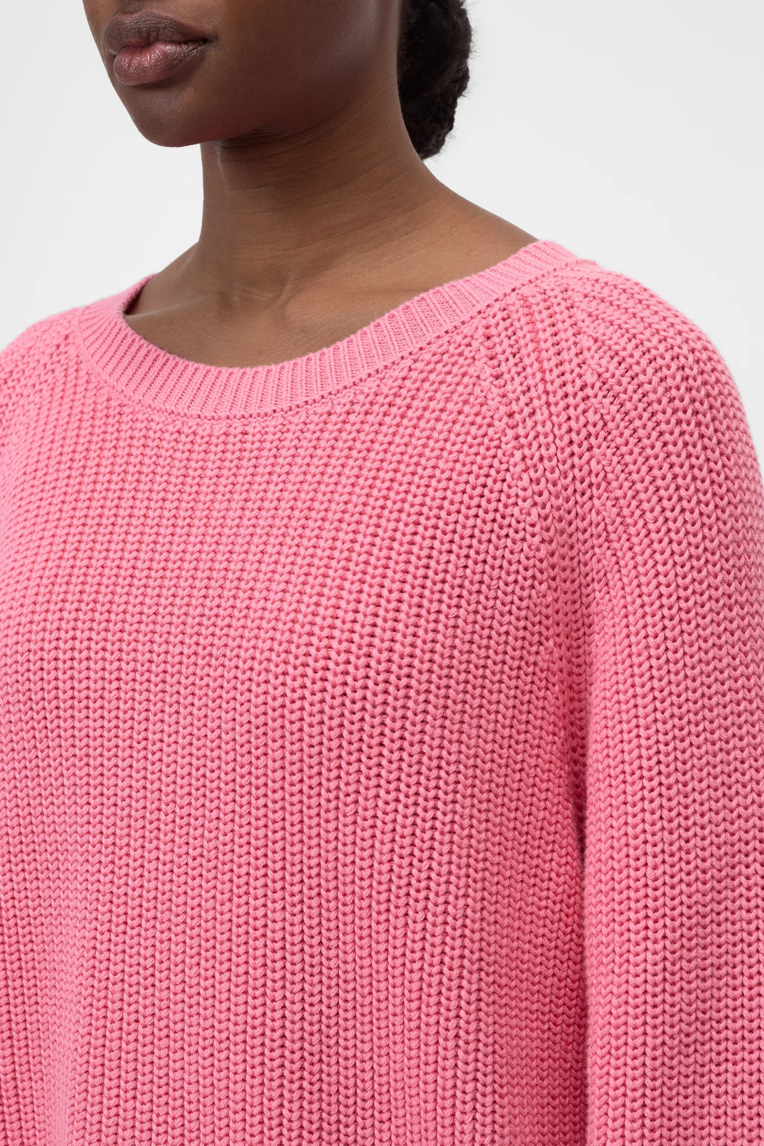Closed Crewneck Peony Pink
