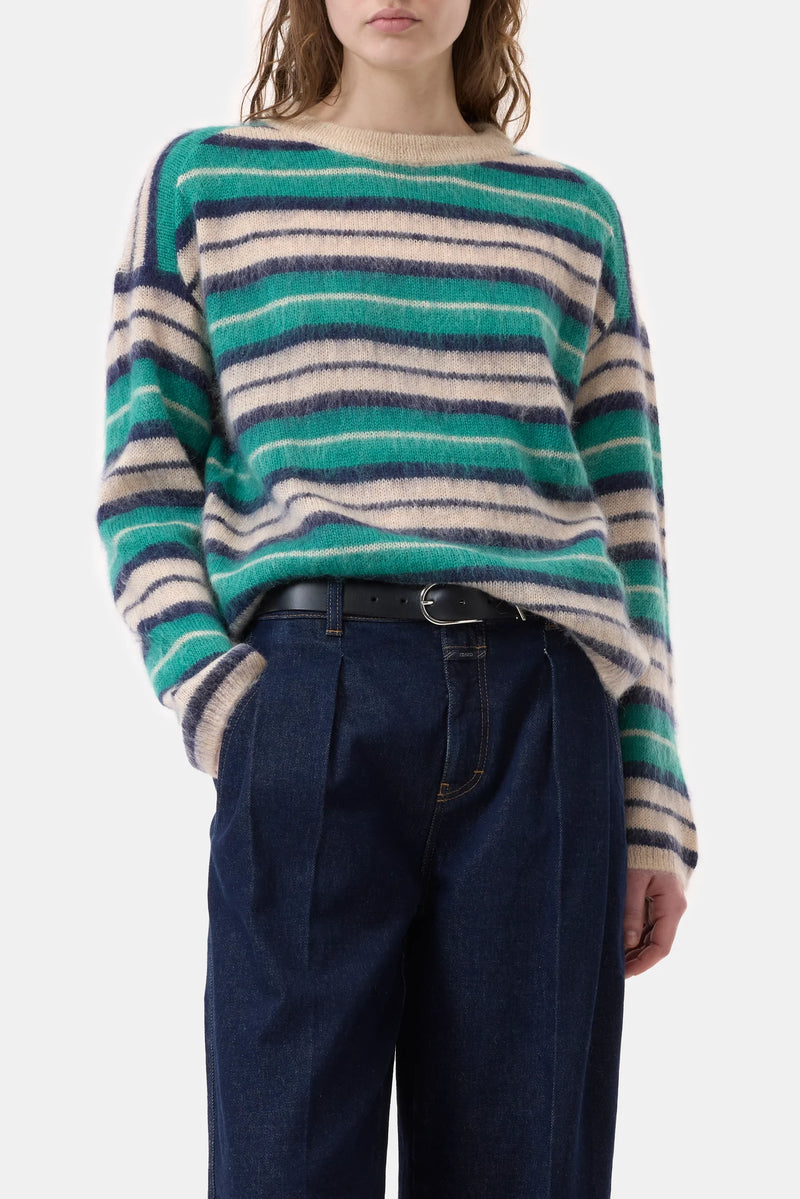 Closed Pullover