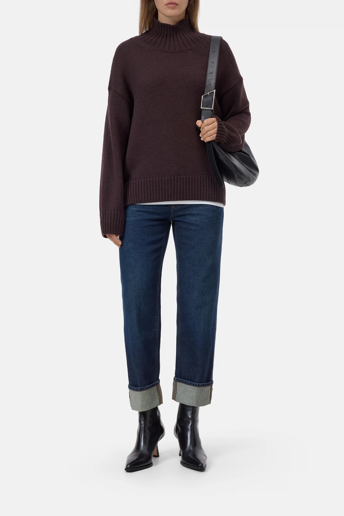 Closed Pullover Cinder