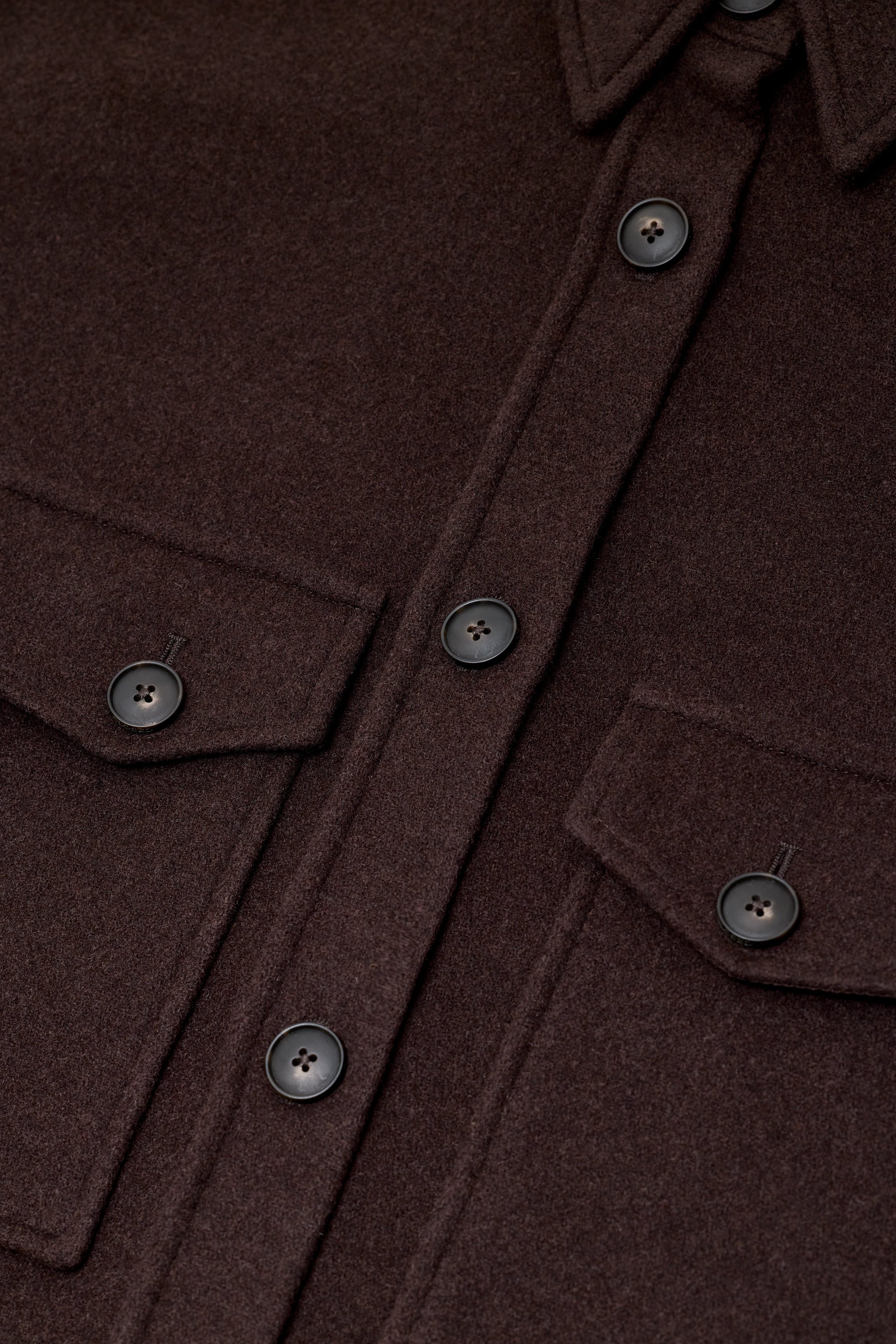 Closed Hemdjacke Mahagony