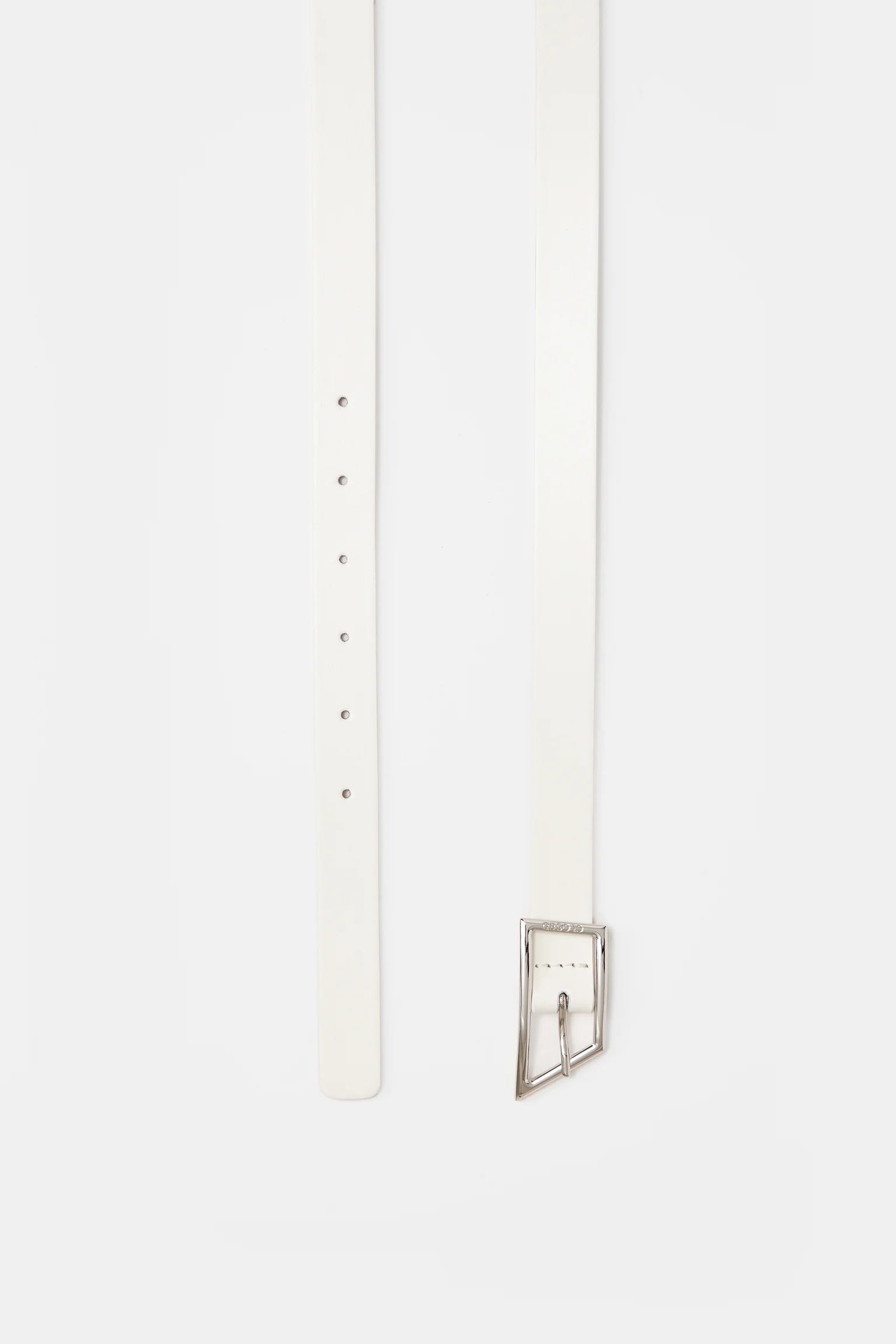 Closed belt cowhide leather ivory