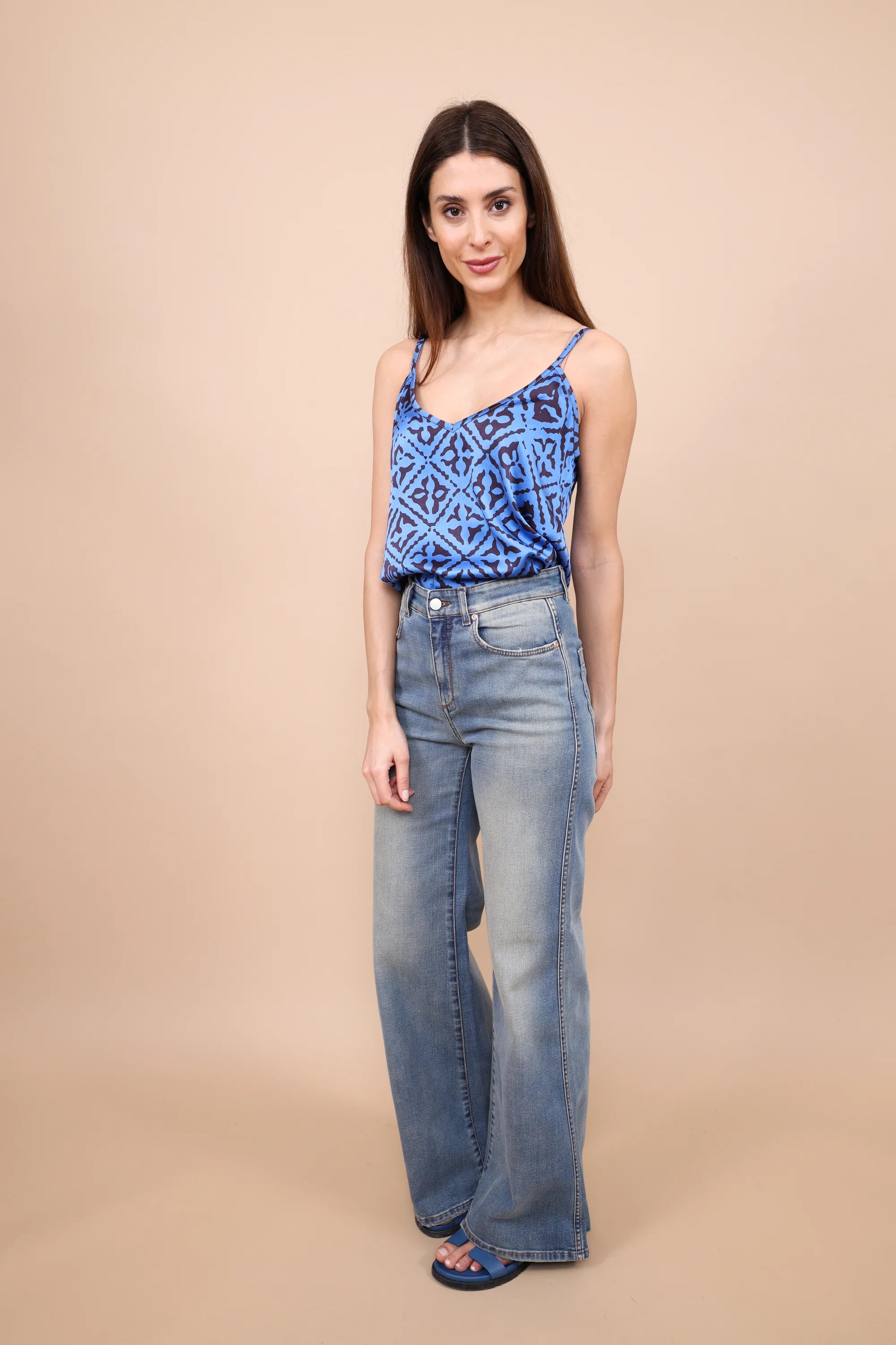 Friendly Hunting silk top