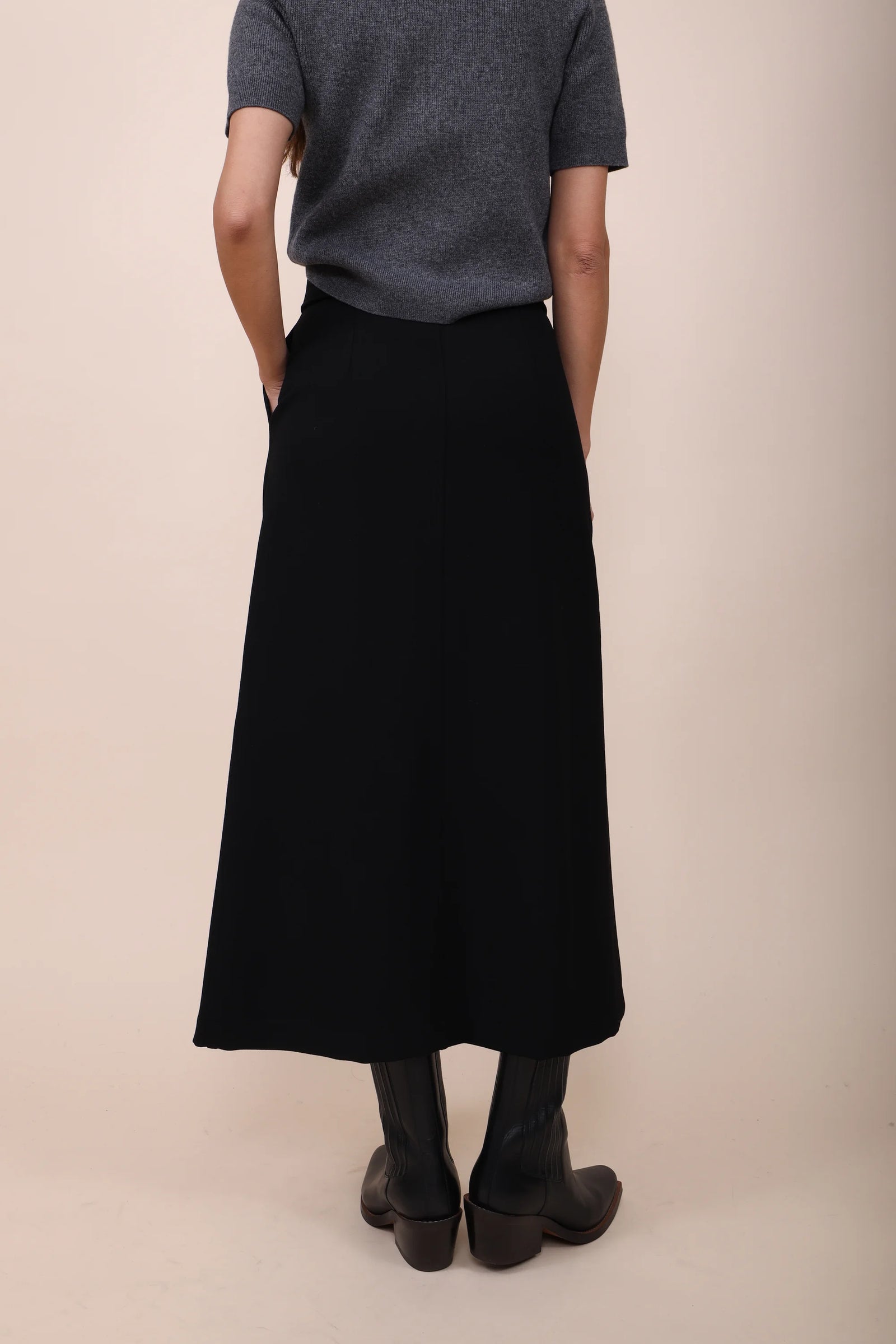 スカート LIVIANA CONTI Women Long Skirts F5SS76J180 Black Liviana Conti Long Satin Skirt - Black - Women | F5SS76J180