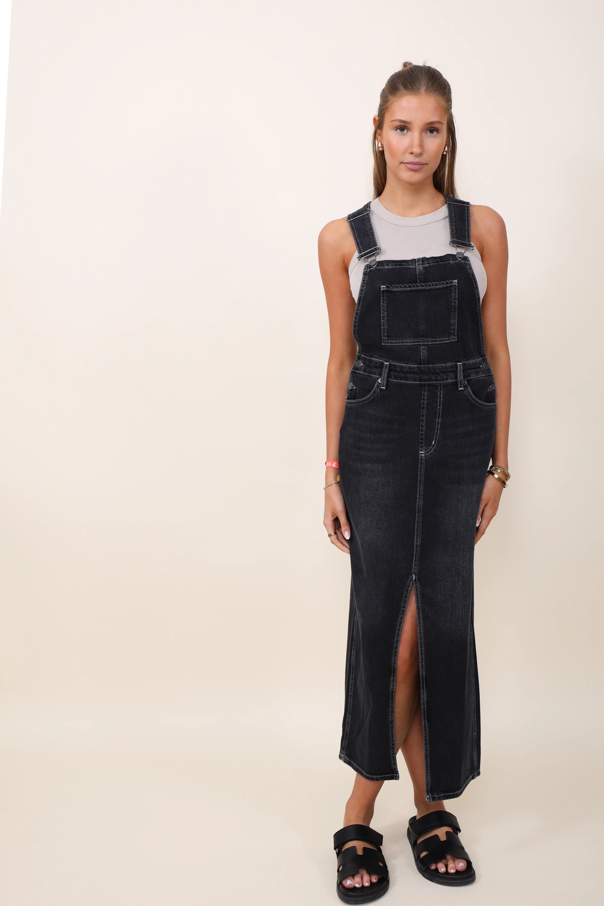 Rails dress black