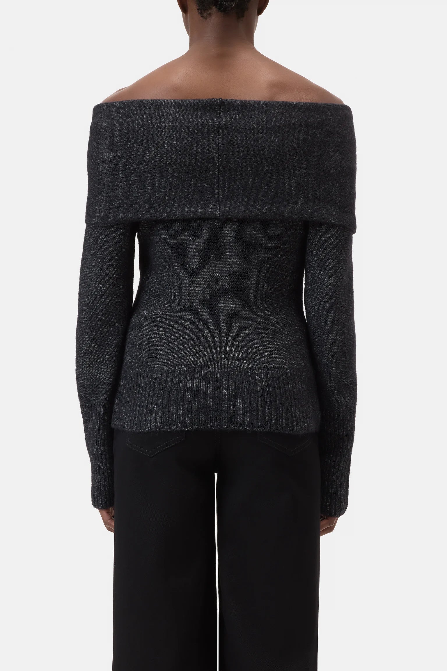 Closed sweater wide neck black