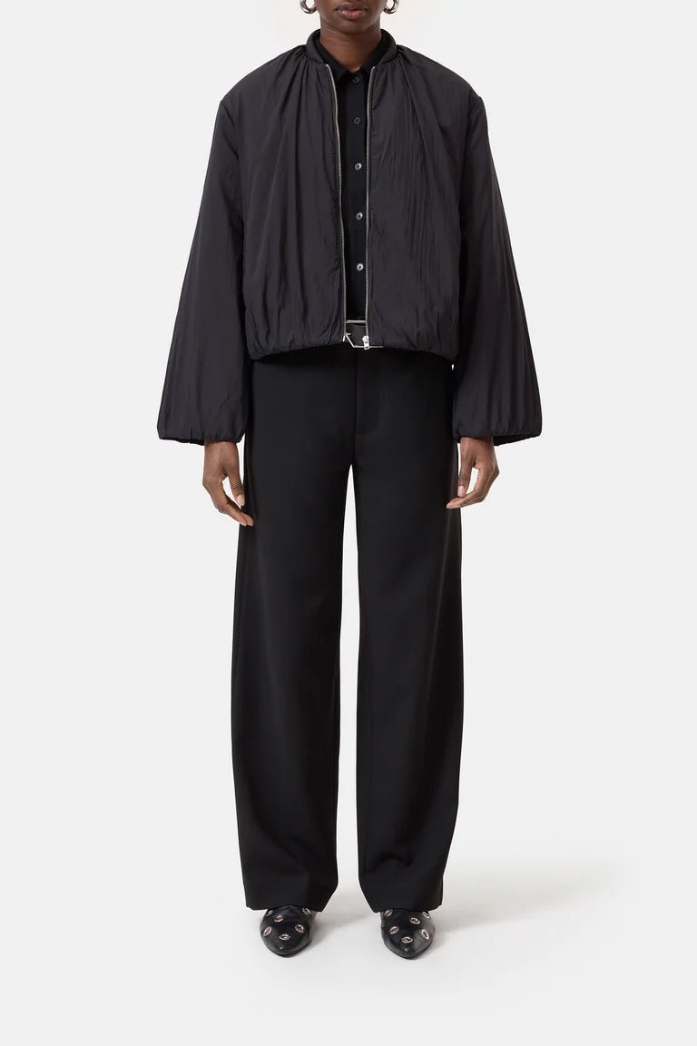 Closed Bomber Short Black