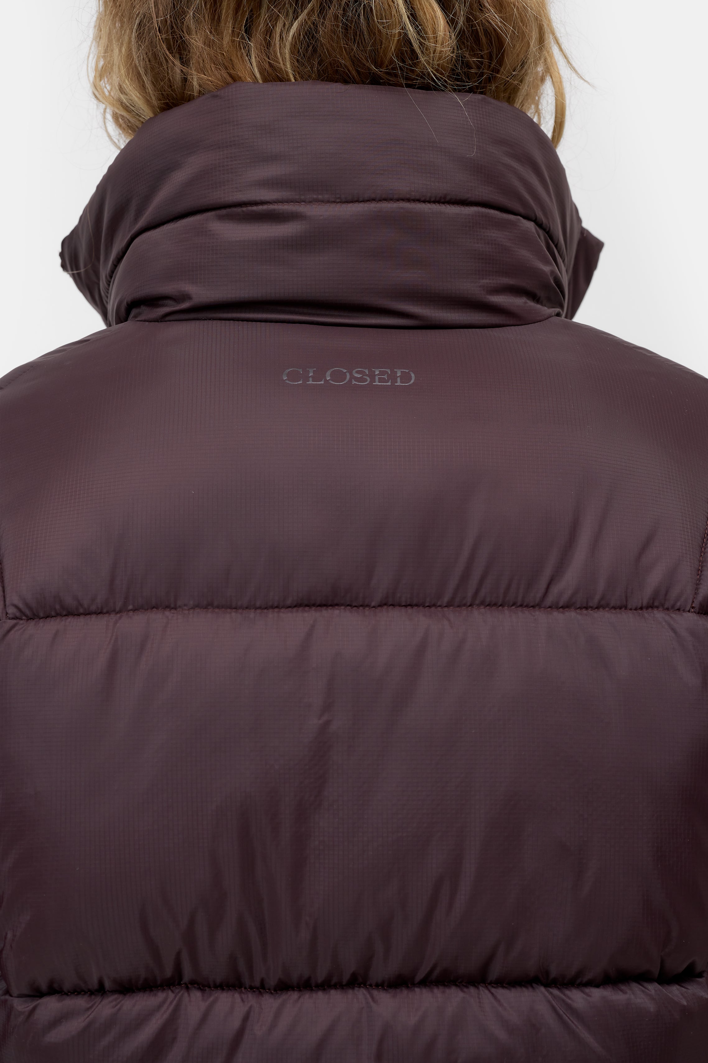 Closed Jacke Puffer Cinder