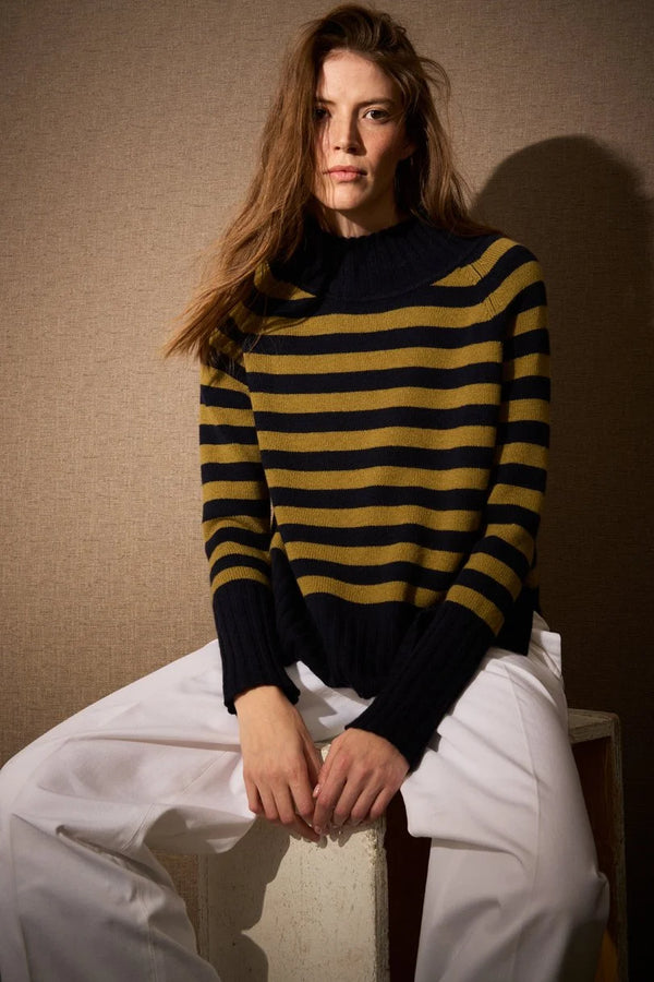 Be You Pullover Be Different