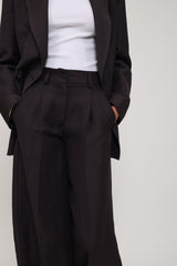 Liviana Conti Hose Gareth Fondente