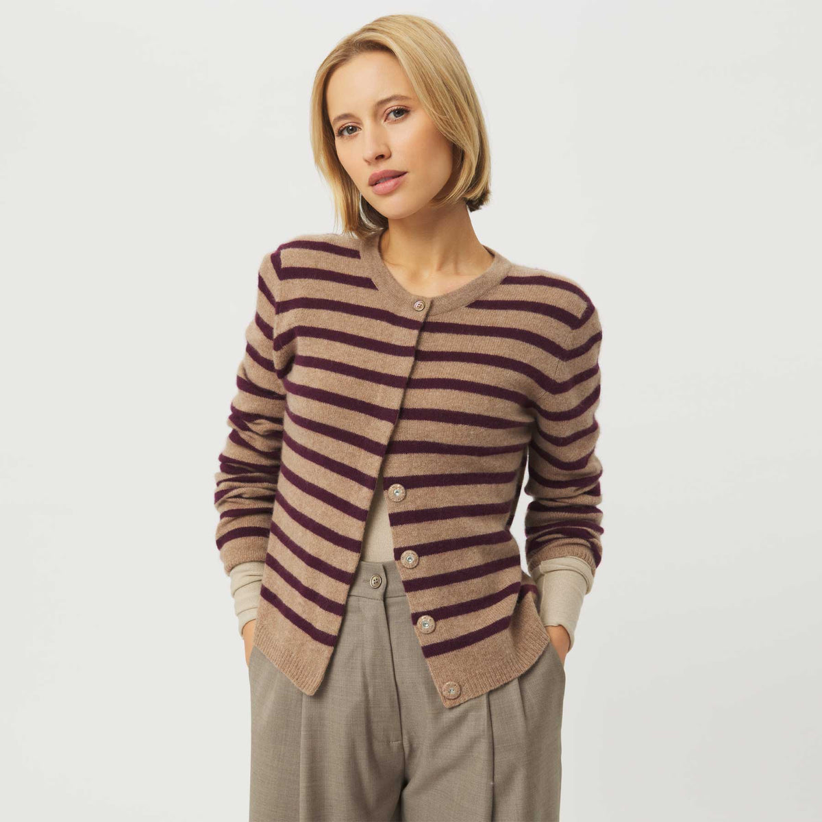 Friendly Hunting Cardigan Josefa