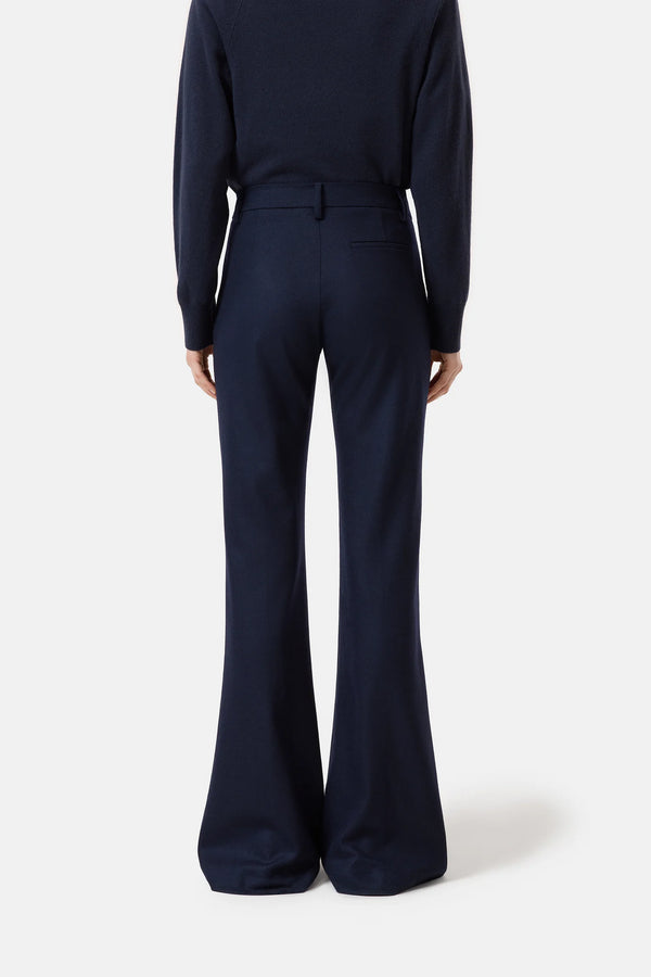 Closed Hose Denair Knight