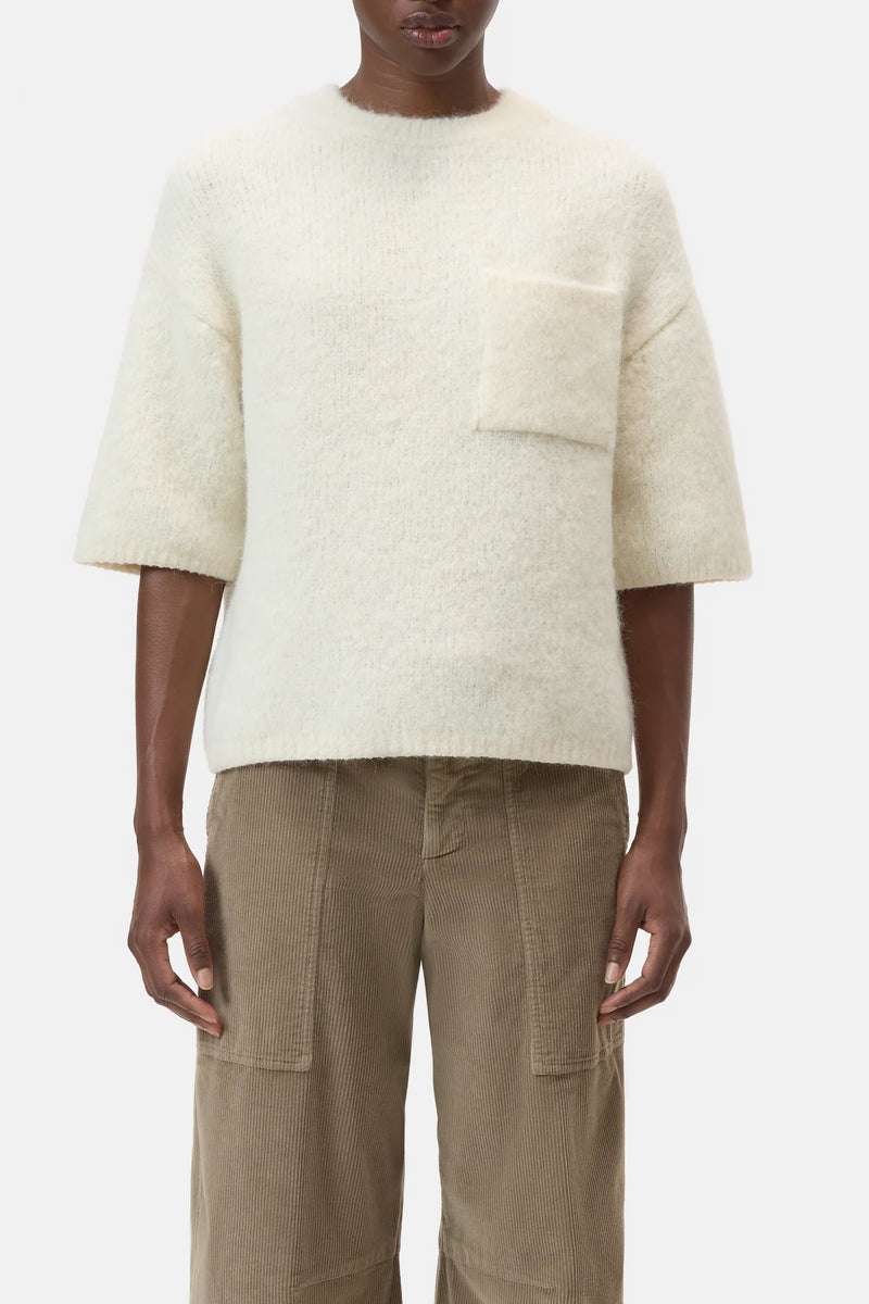 Closed Pullover Short Ivory