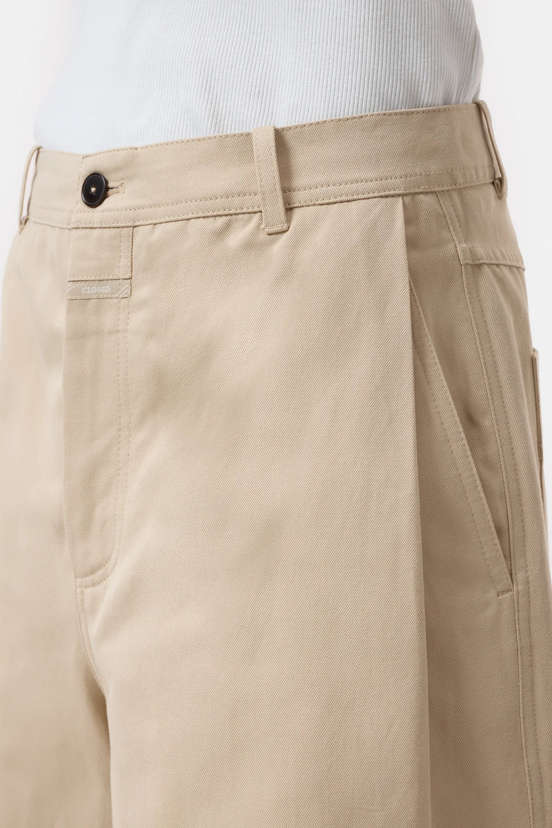 Closed Shorts Winslet