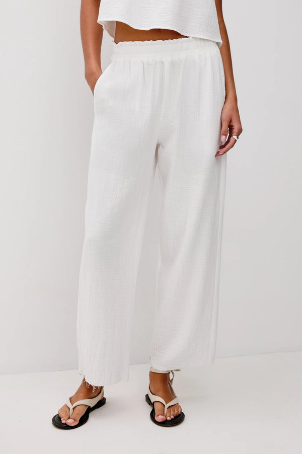 Rails Hose Leon White