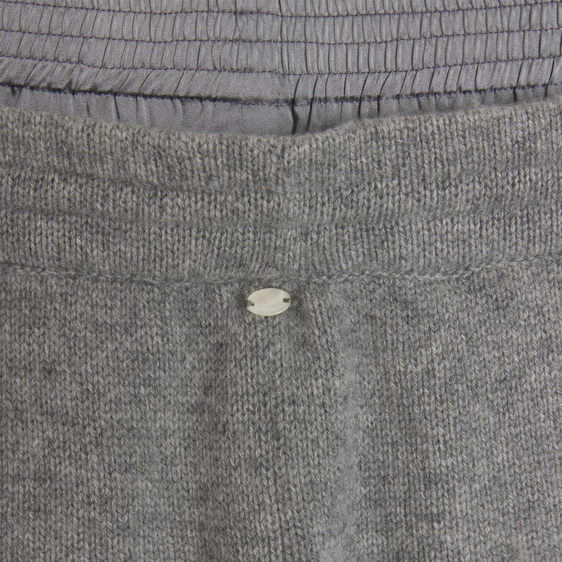 Friendly Hunting Shorts Piha