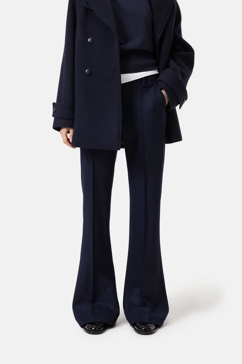 Closed Hose Denair Knight