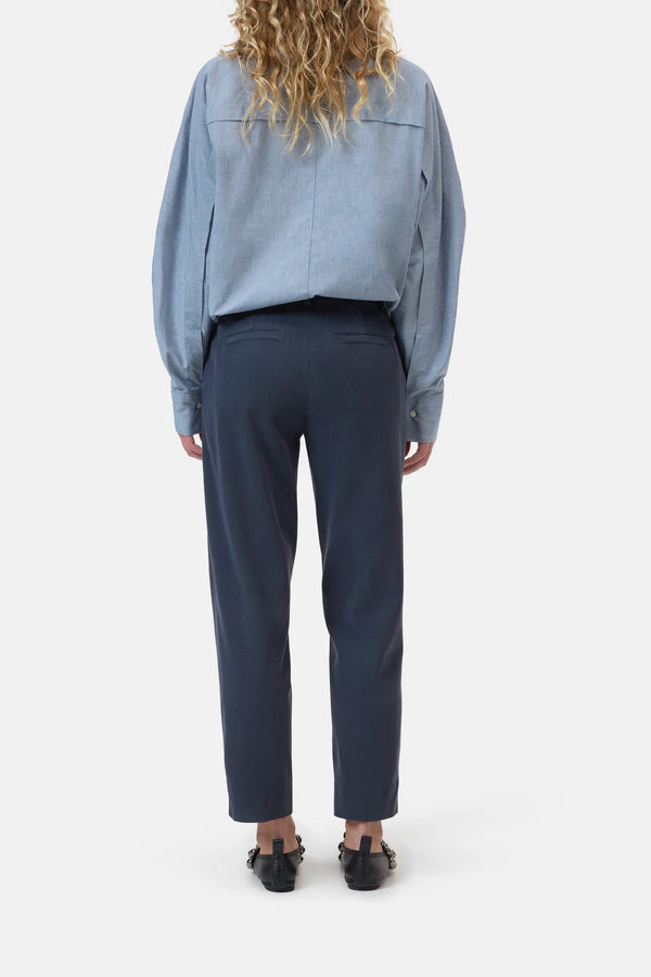 Closed trousers Slim Sonnet Knight