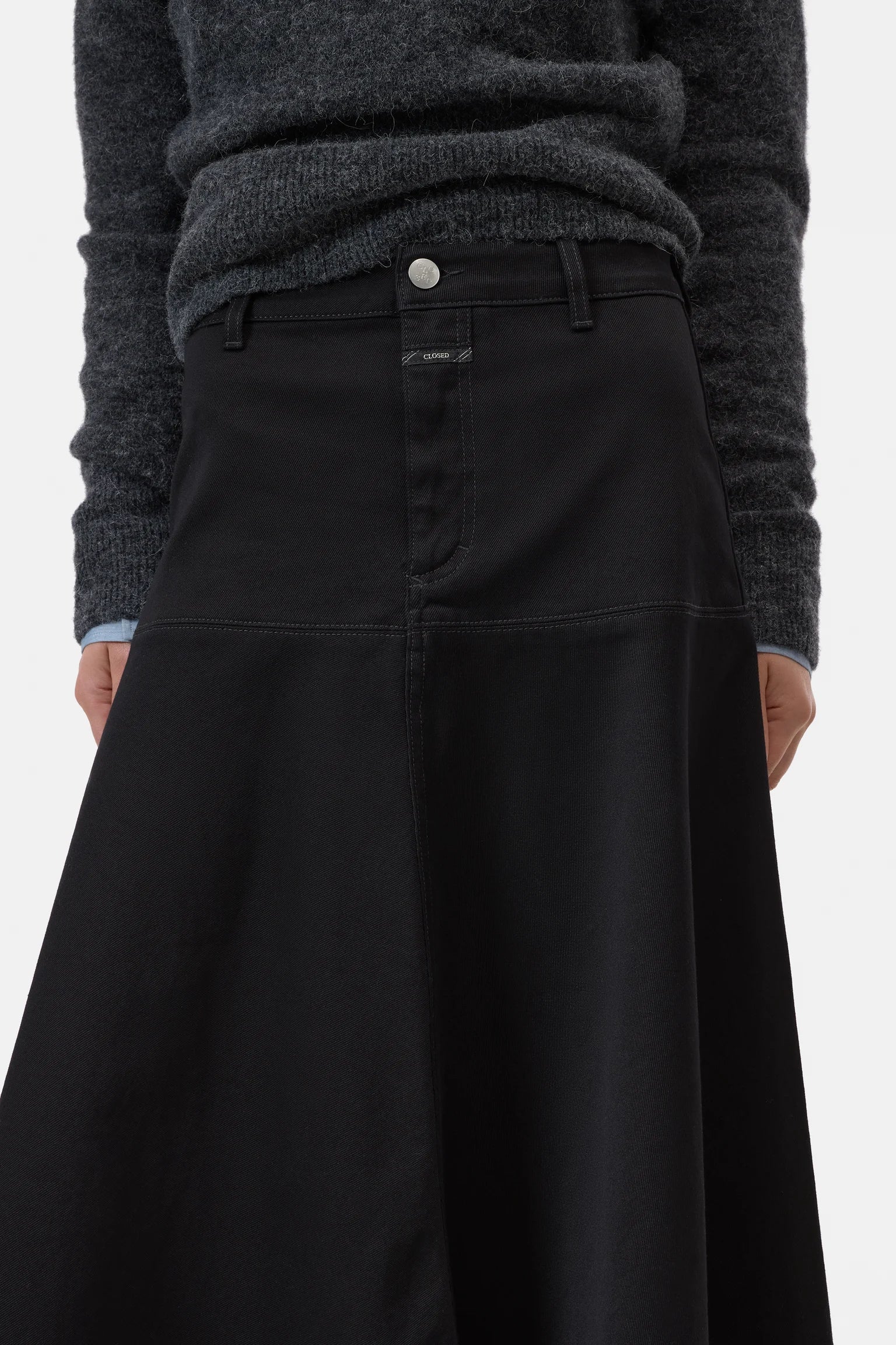 Closed Rock Denim