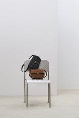 Closed Bag Suede Brown