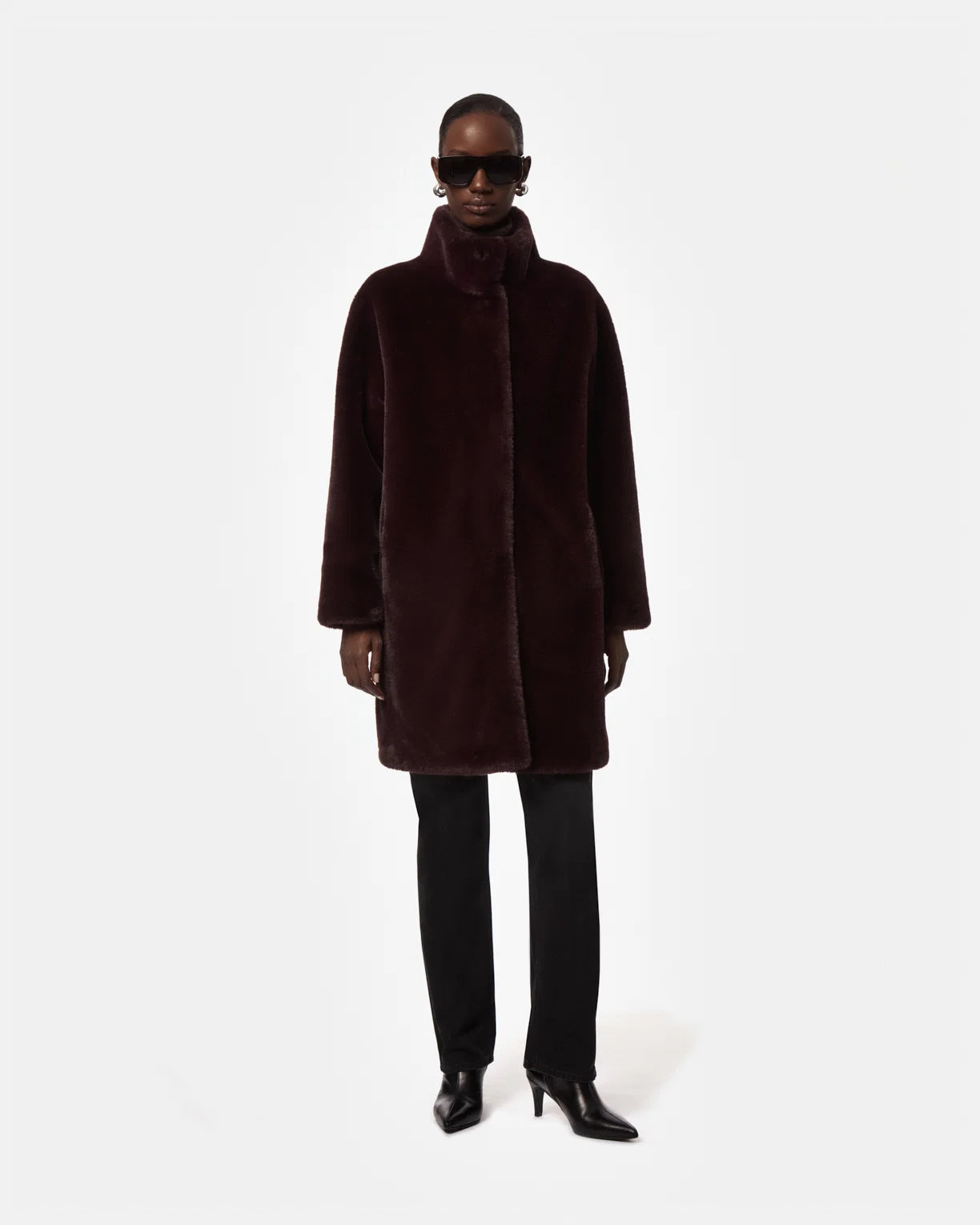 Apparis Mantel Blair Burgundy