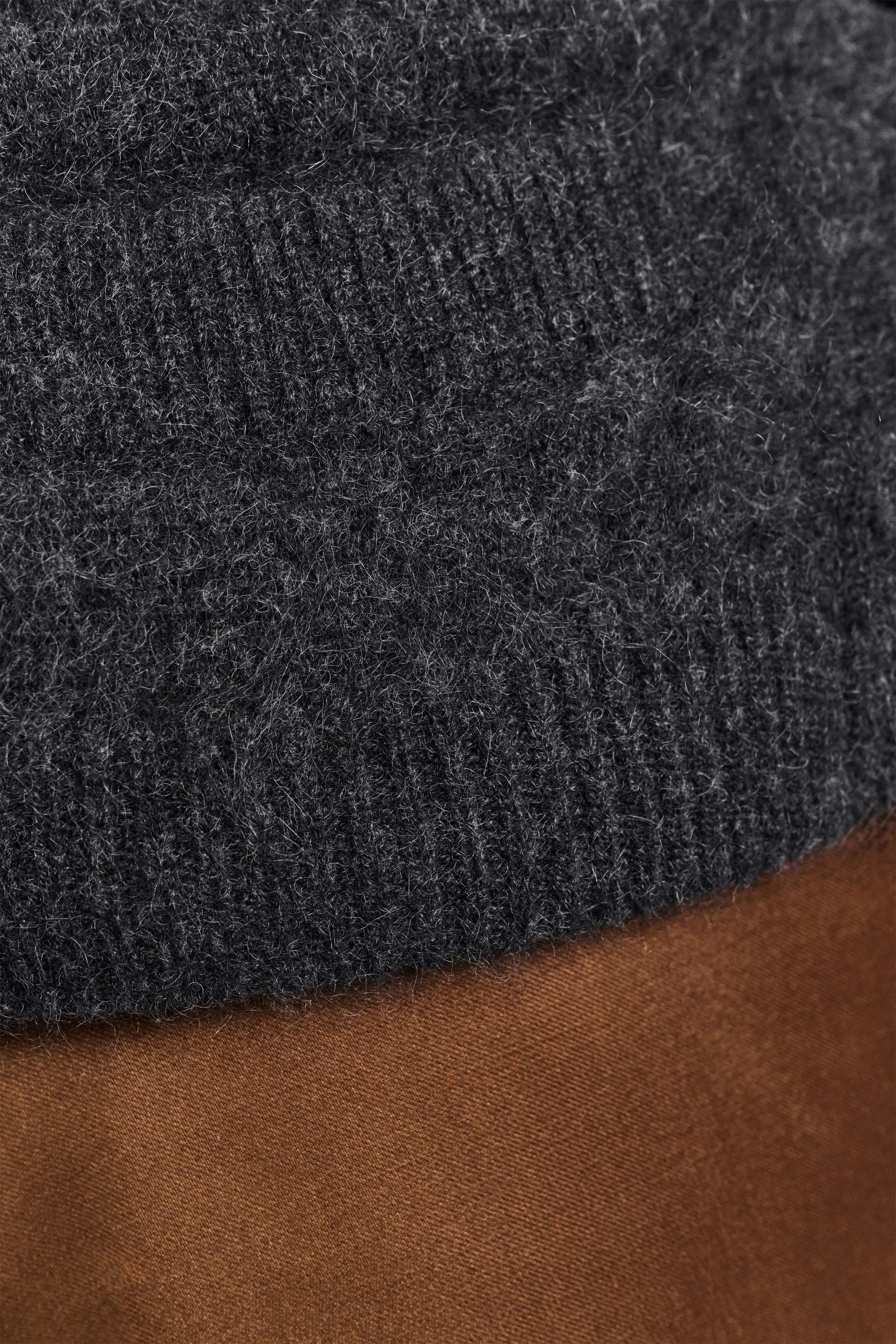 Dorothee Schumacher Cardigan Fluffy Statement Charcoal