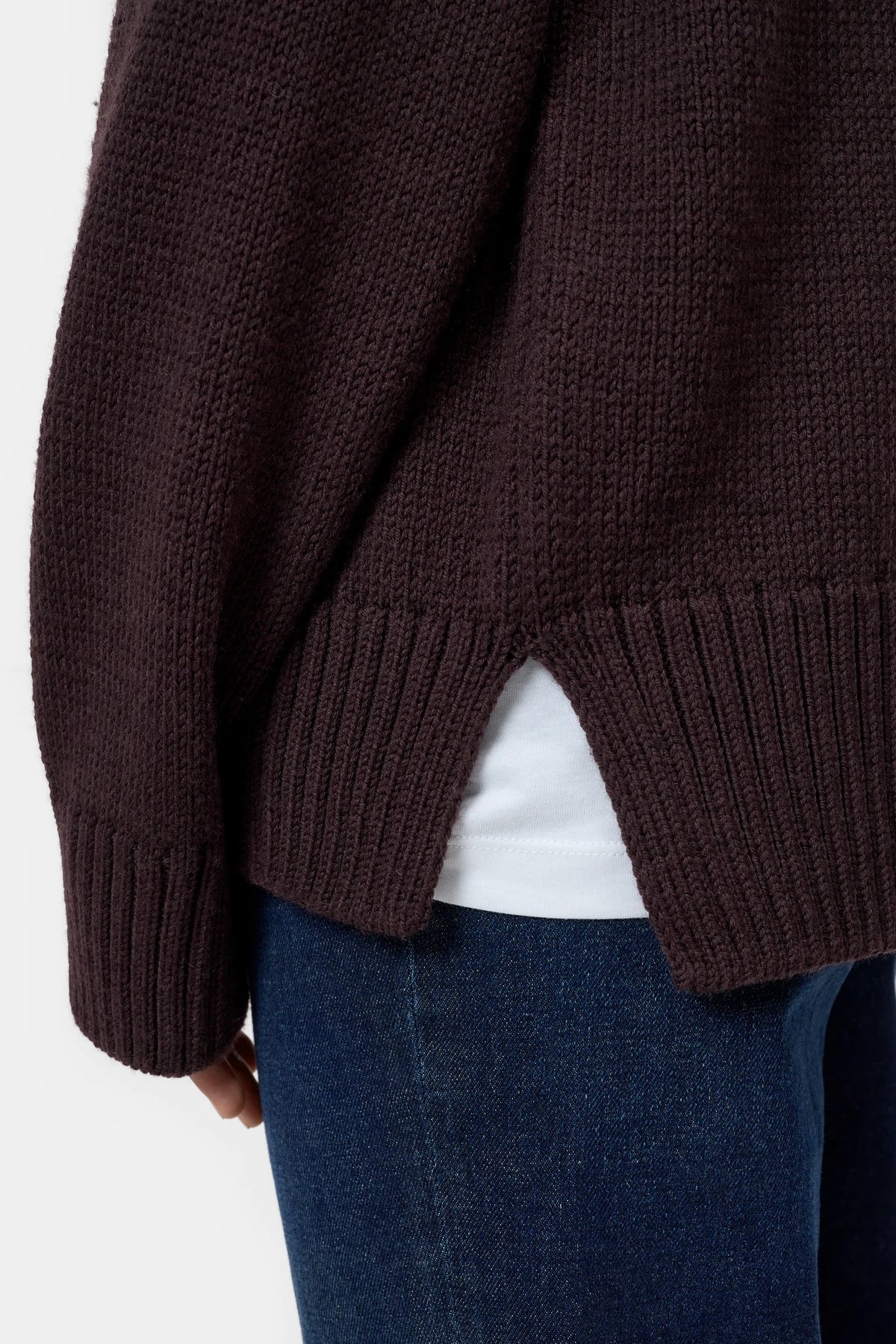 Closed Pullover Cinder
