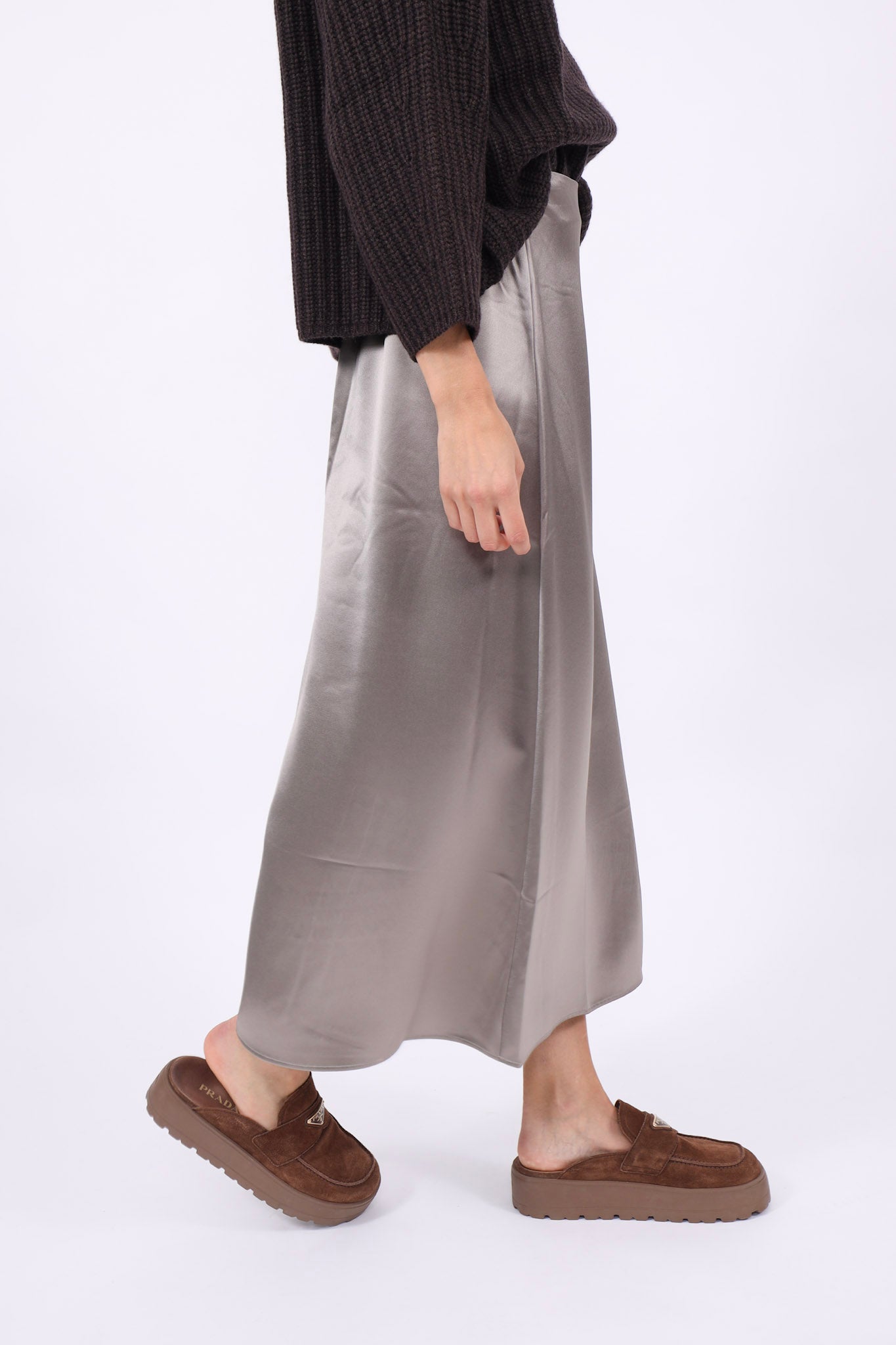 Herzens Rock Satin II Cashew