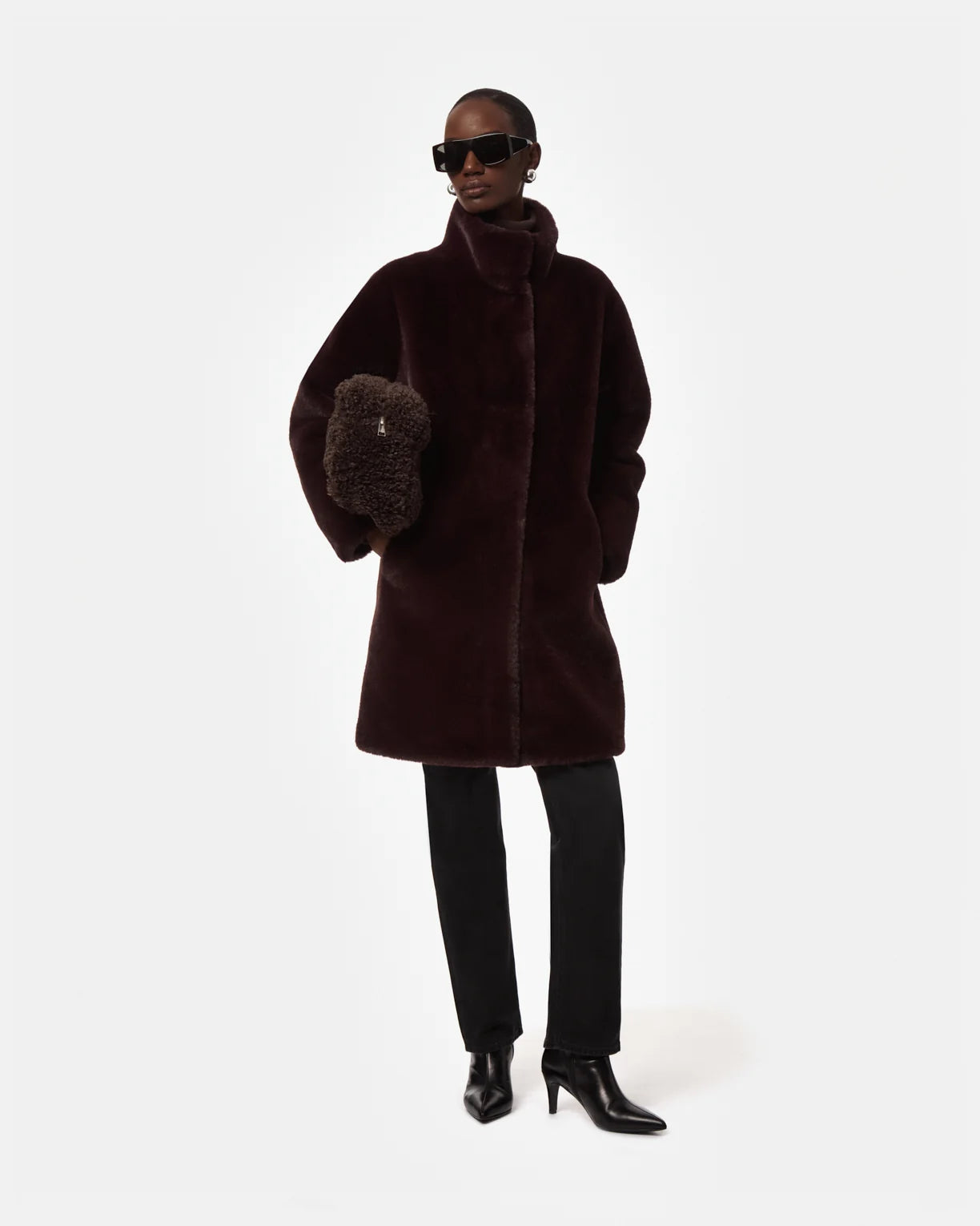 Apparis Mantel Blair Burgundy