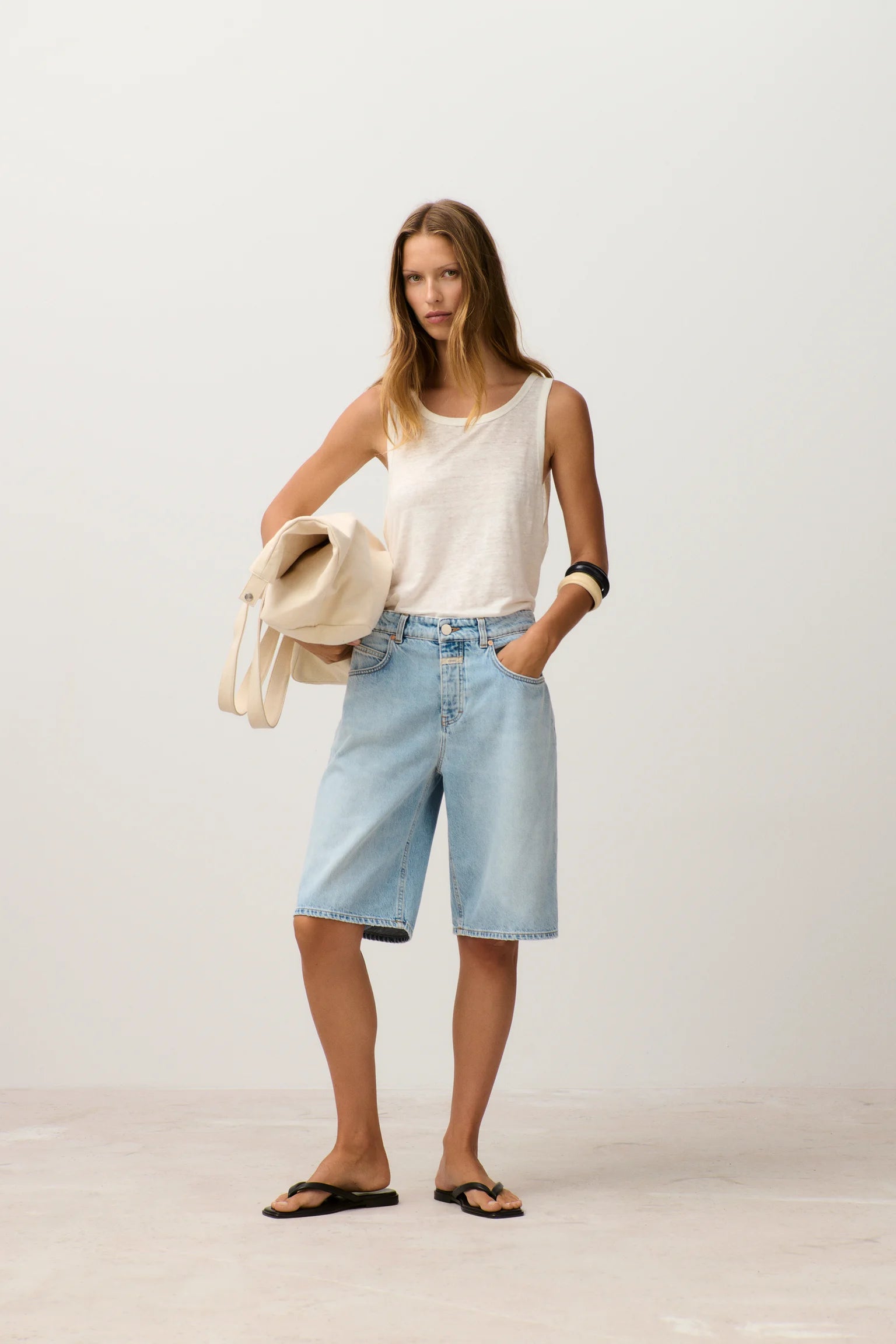 Closed Shorts Jenica Wide