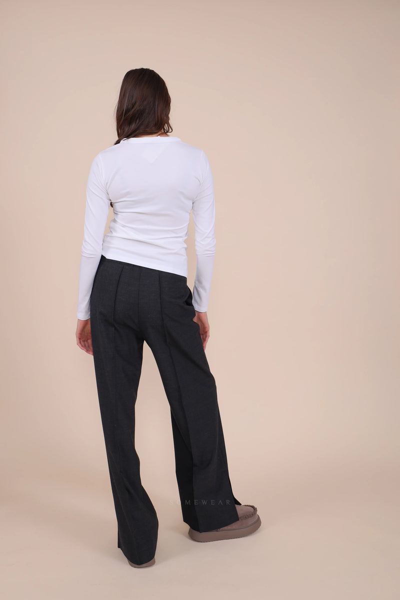 Liviana Conti Hose Ardea