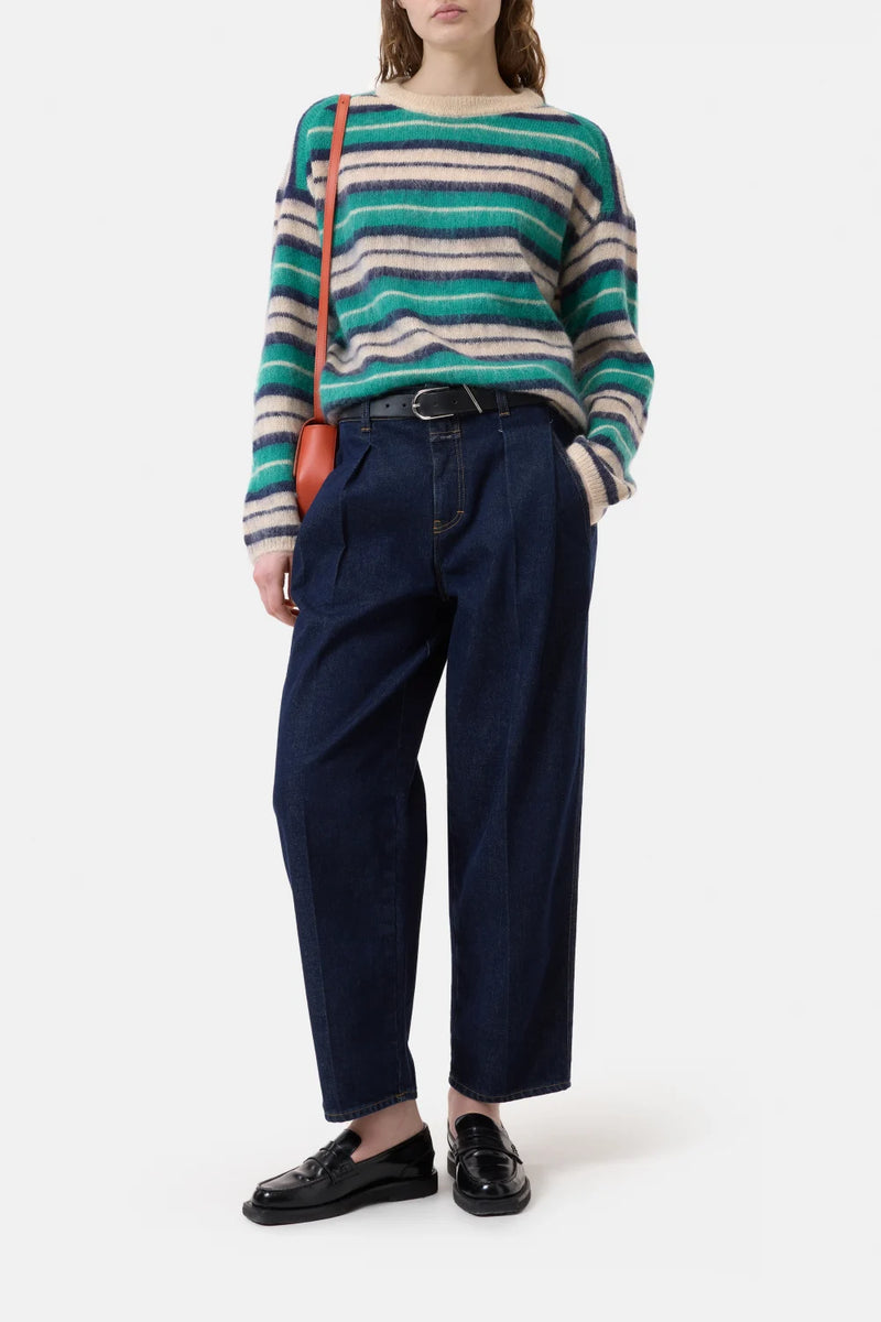 Closed Pullover