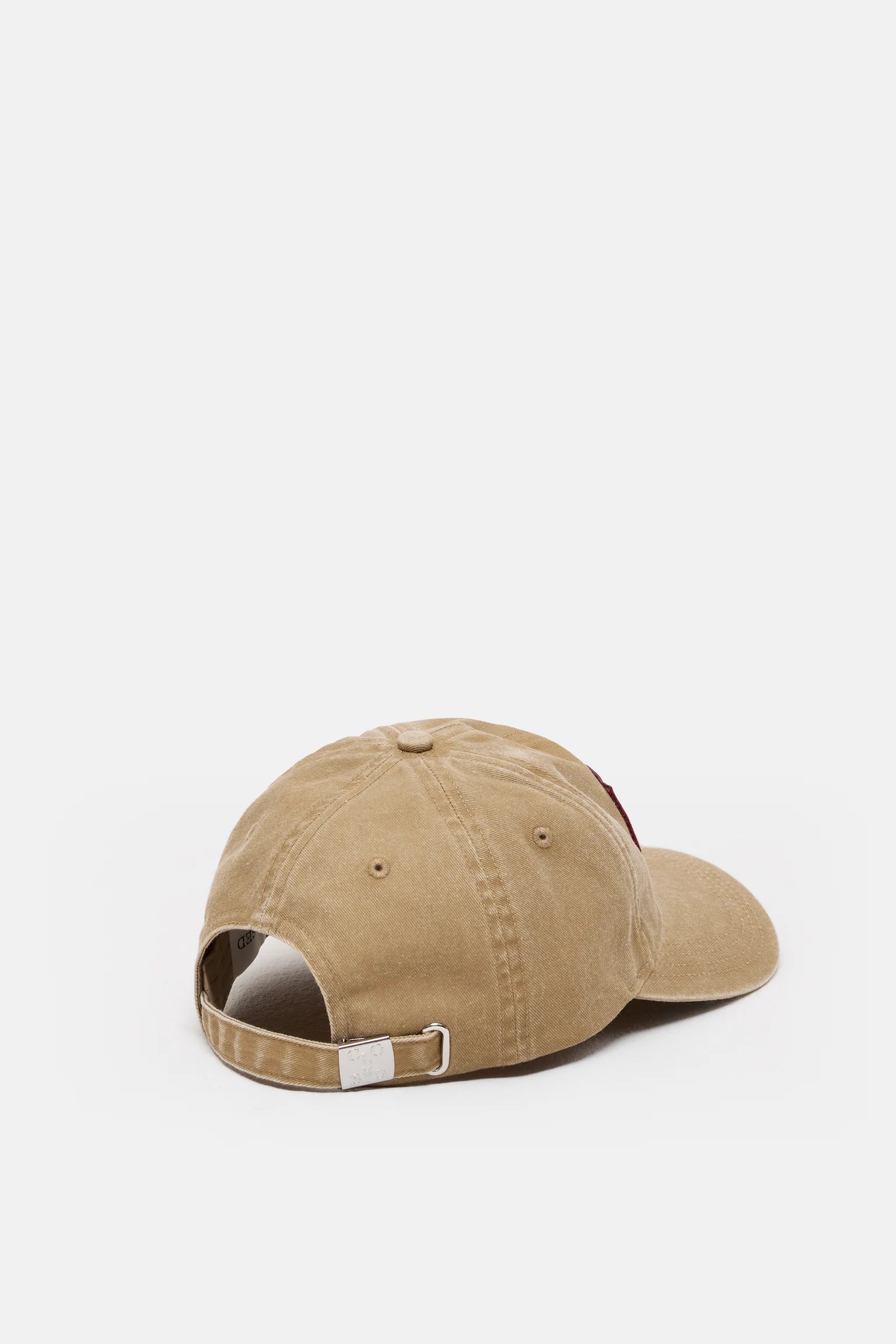 Closed Cap Light Chestnut