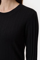 Closed Crew Neck Black