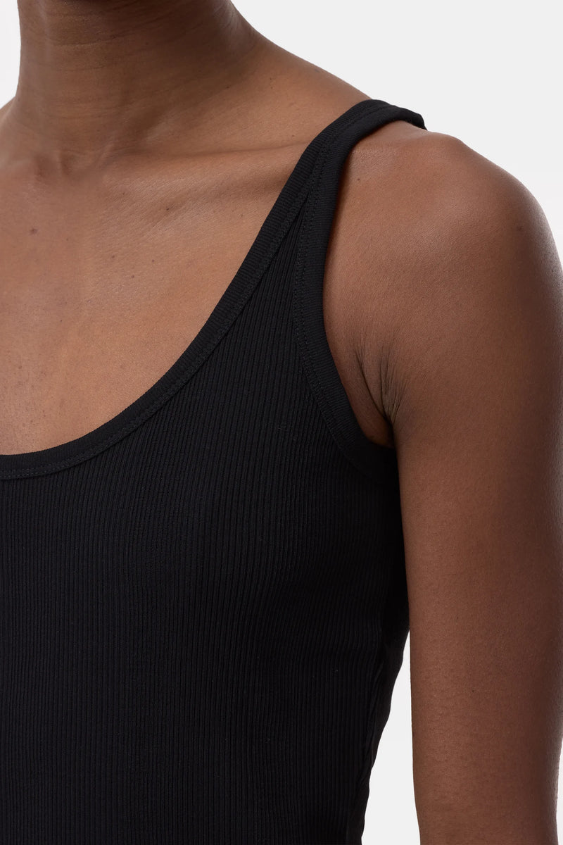 Closed Strap Tank Black