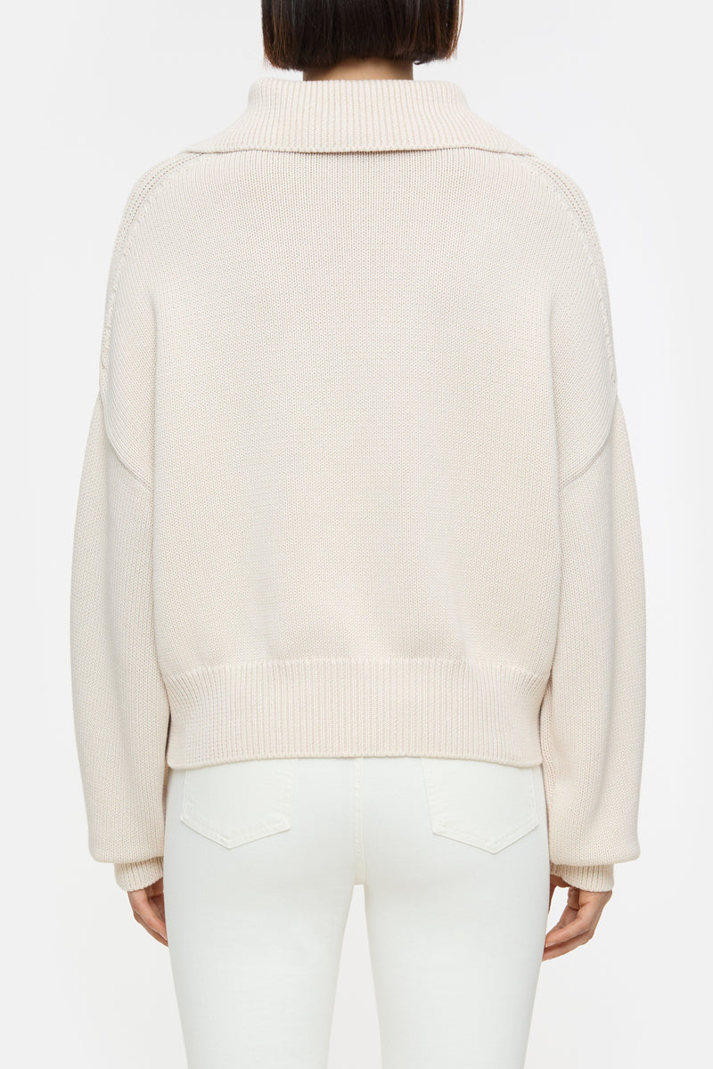 Closed sweater