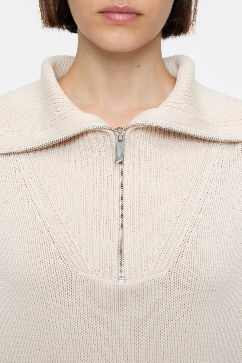 Closed sweater