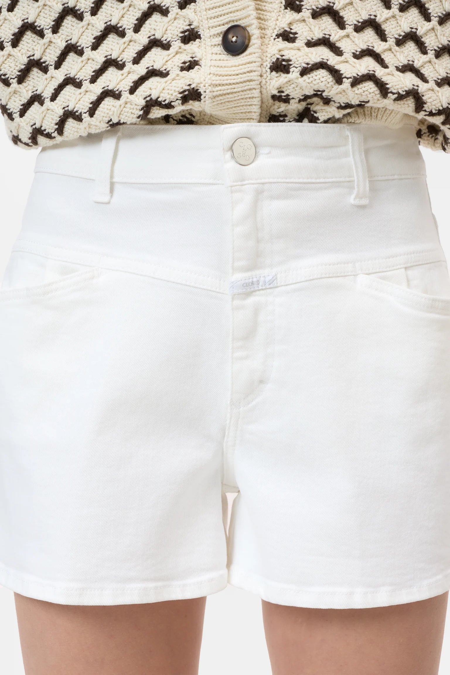Closed Shorts Jocy-X White