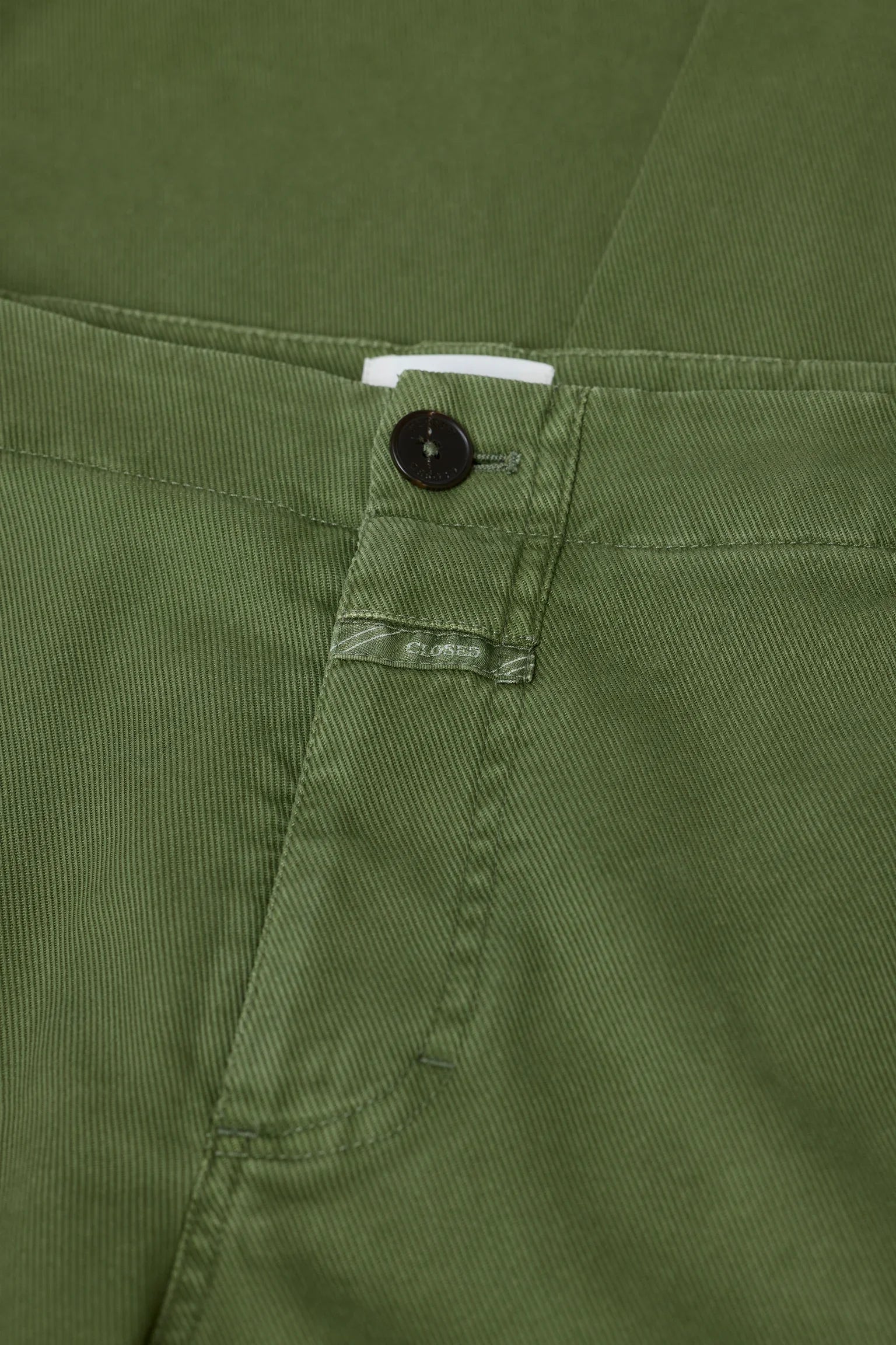 Closed Rovea Army Green Trousers